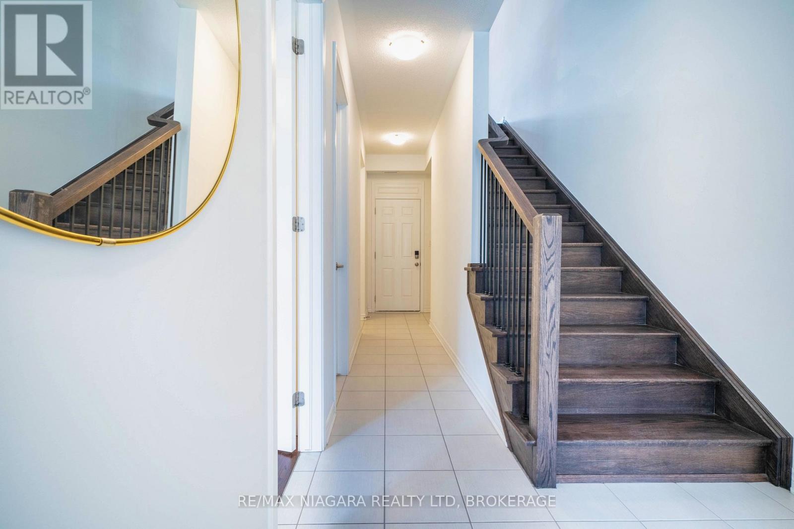 Photo 2 of 1369 Kobzar Drive, Oakville ON