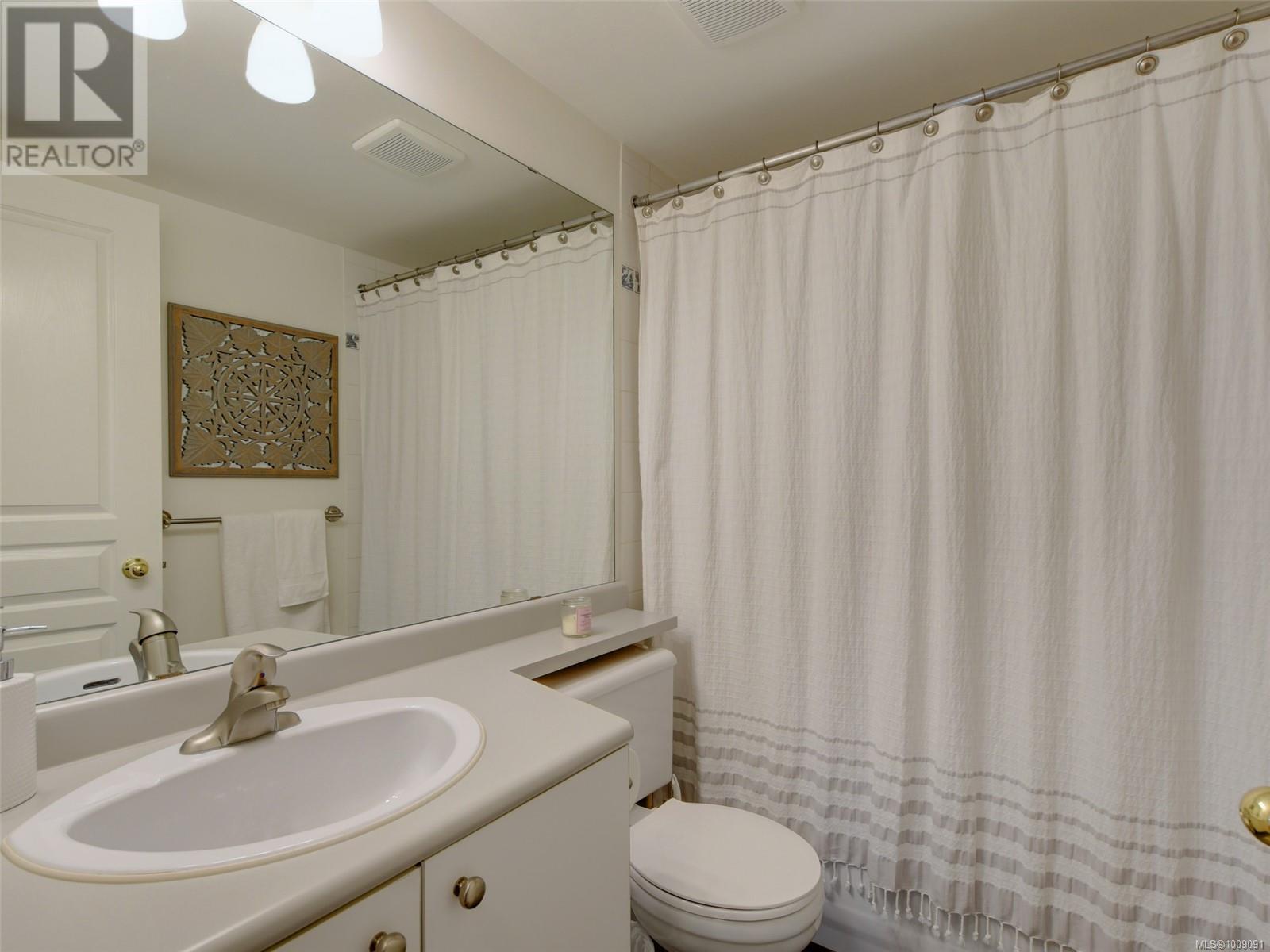 Photo 15 of 210 894 Vernon Ave, Saanich BC