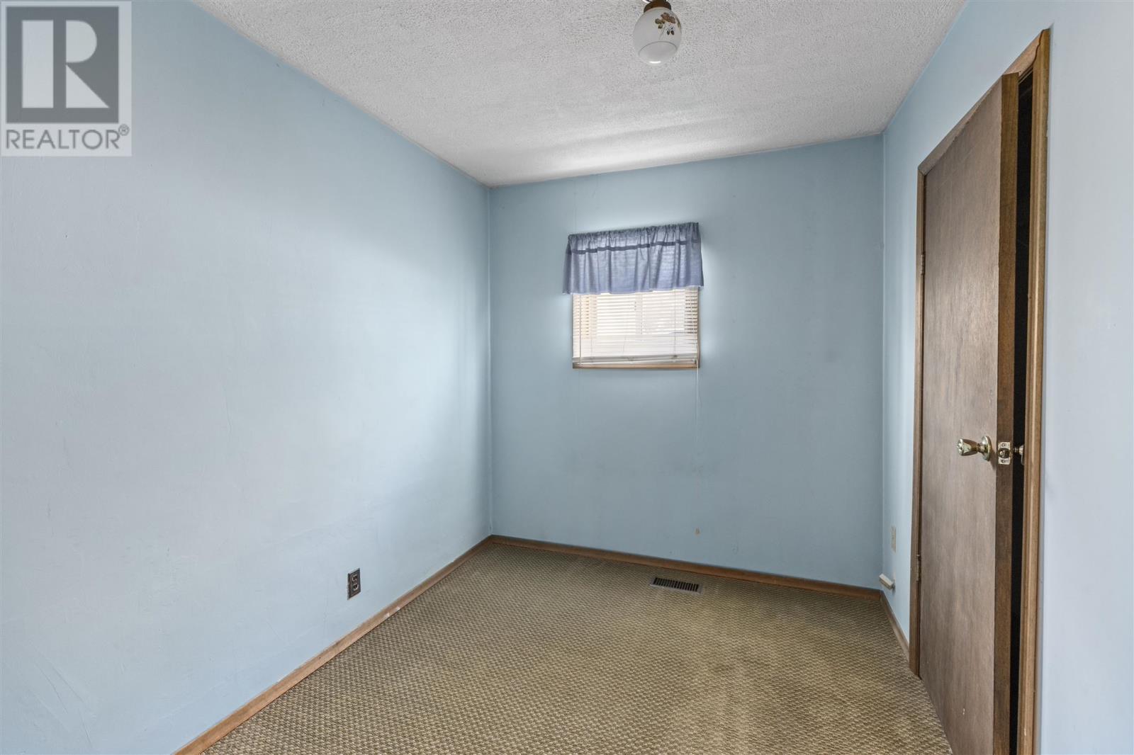 Photo 24 of 1532 Third Lin W, Sault Ste Marie ON