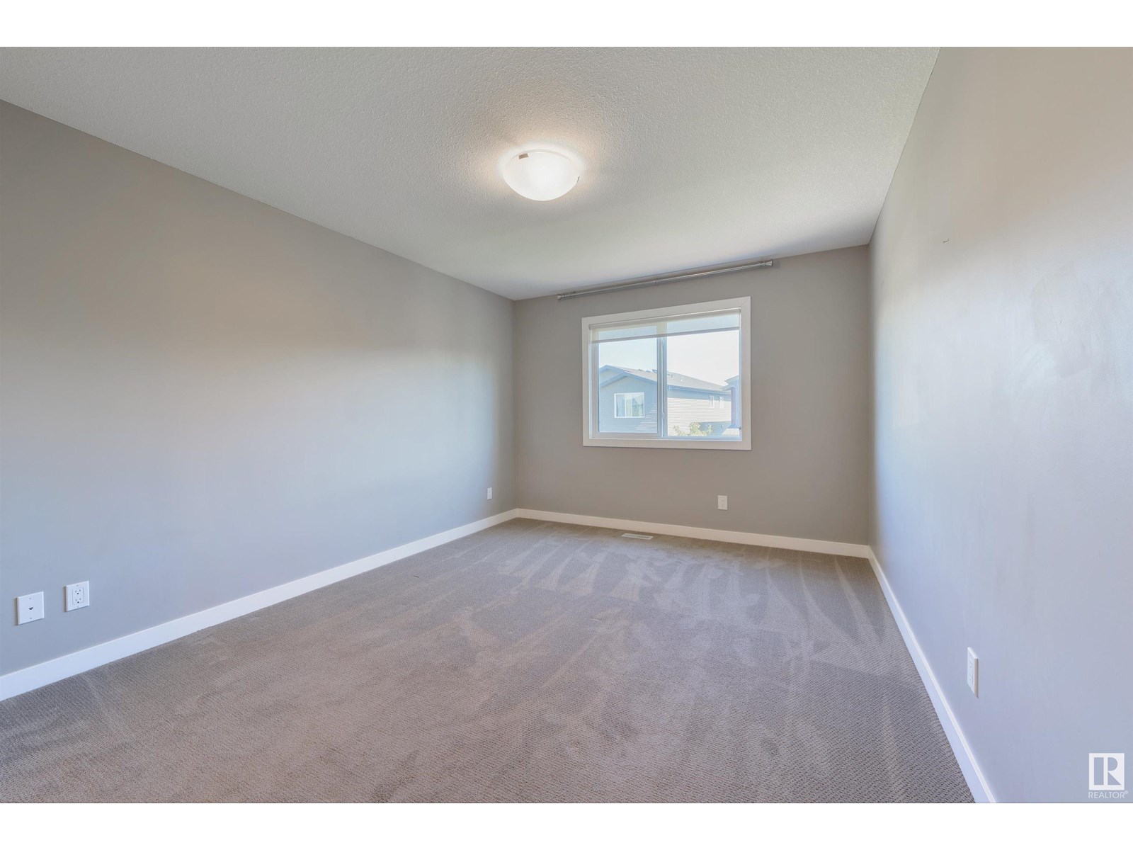 Photo 24 of 2328 Ware Cr Nw, Edmonton AB