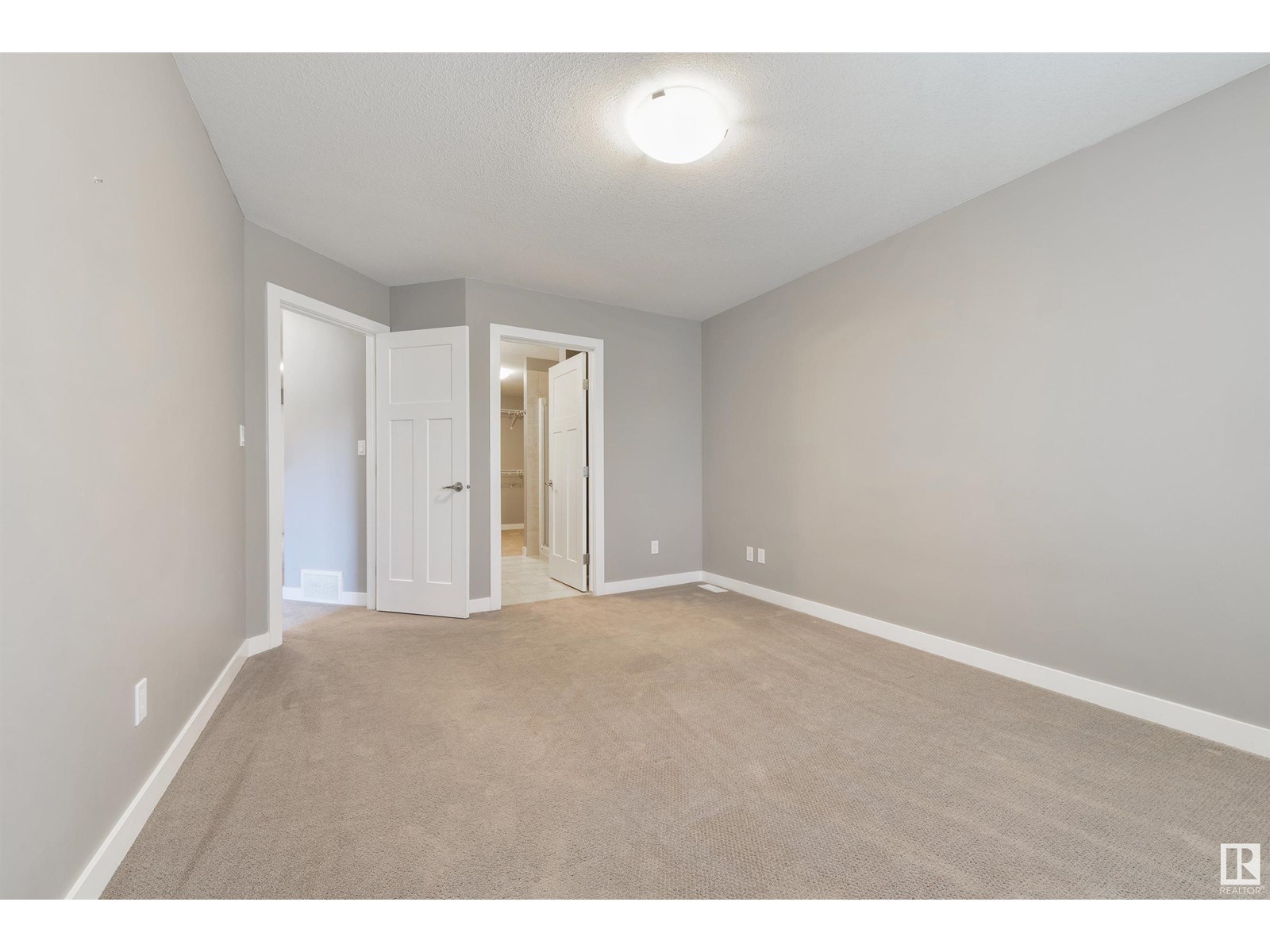 Photo 23 of 2328 Ware Cr Nw, Edmonton AB