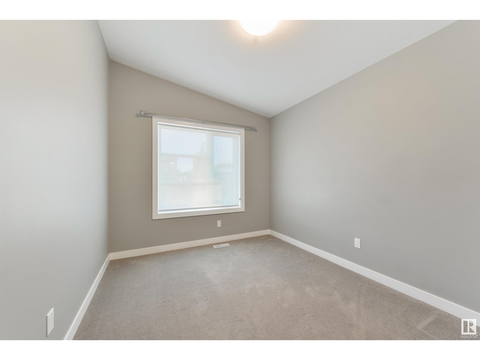 Photo 34 of 2328 Ware Cr Nw, Edmonton AB