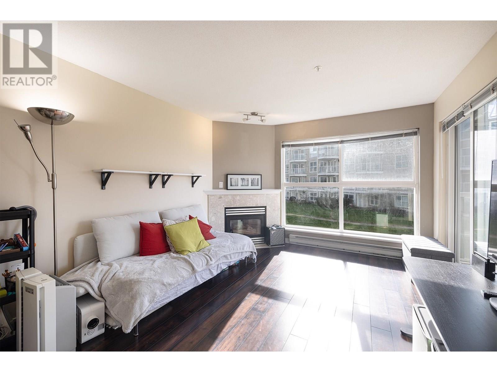 Photo 6 of 219 5880 Dover Crescent, Richmond BC