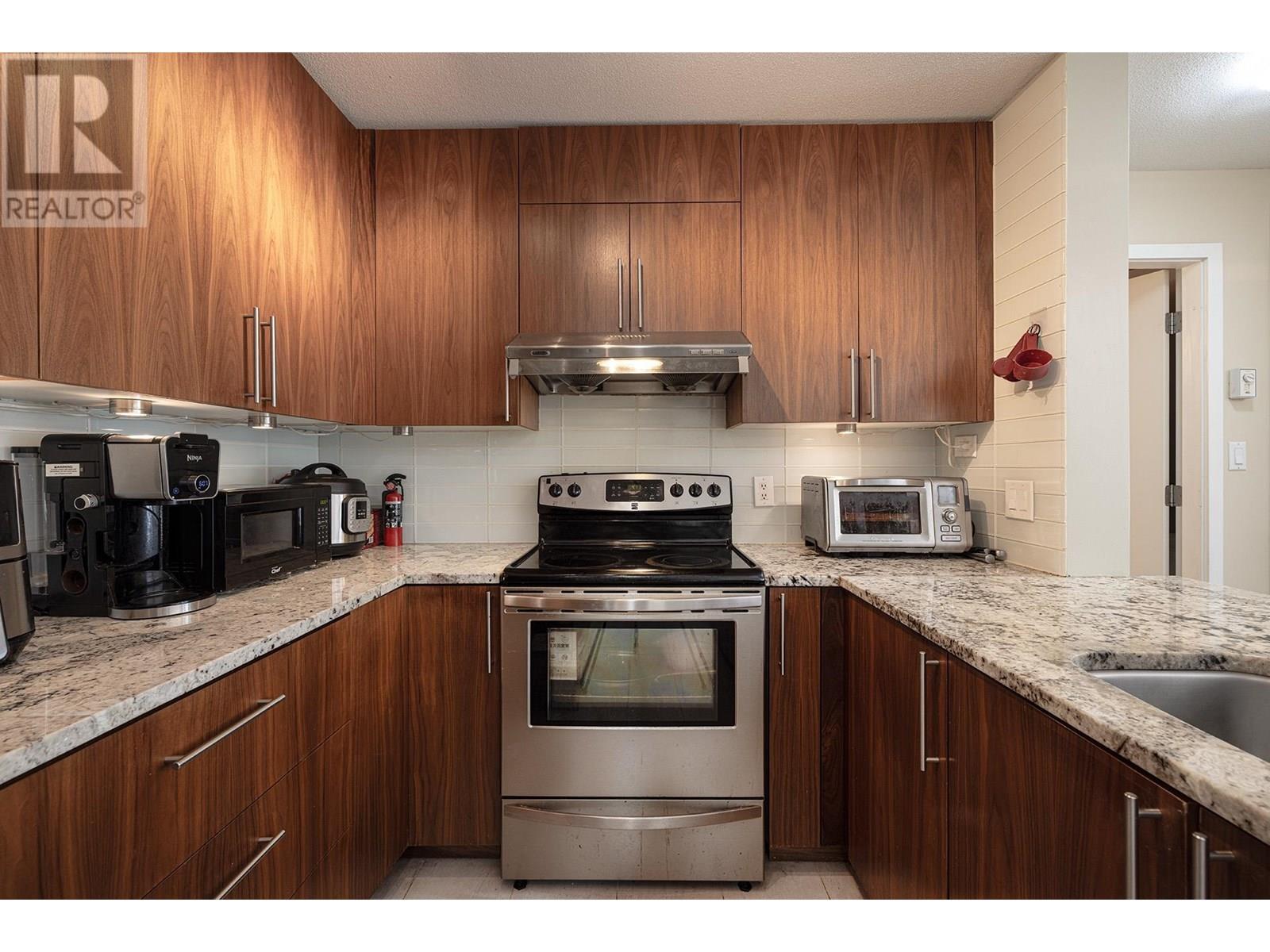 Photo 4 of 219 5880 Dover Crescent, Richmond BC