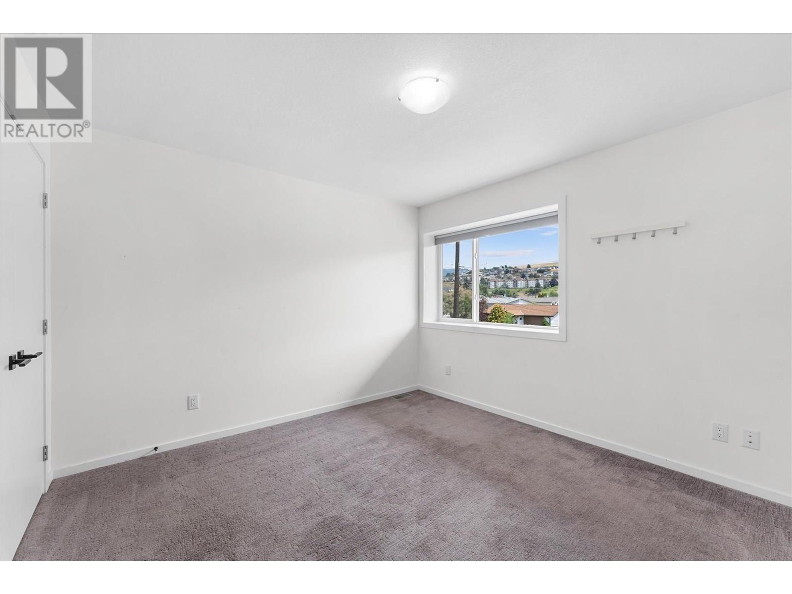 Photo 18 of 5400 Willow Drive Unit 2, Vernon BC