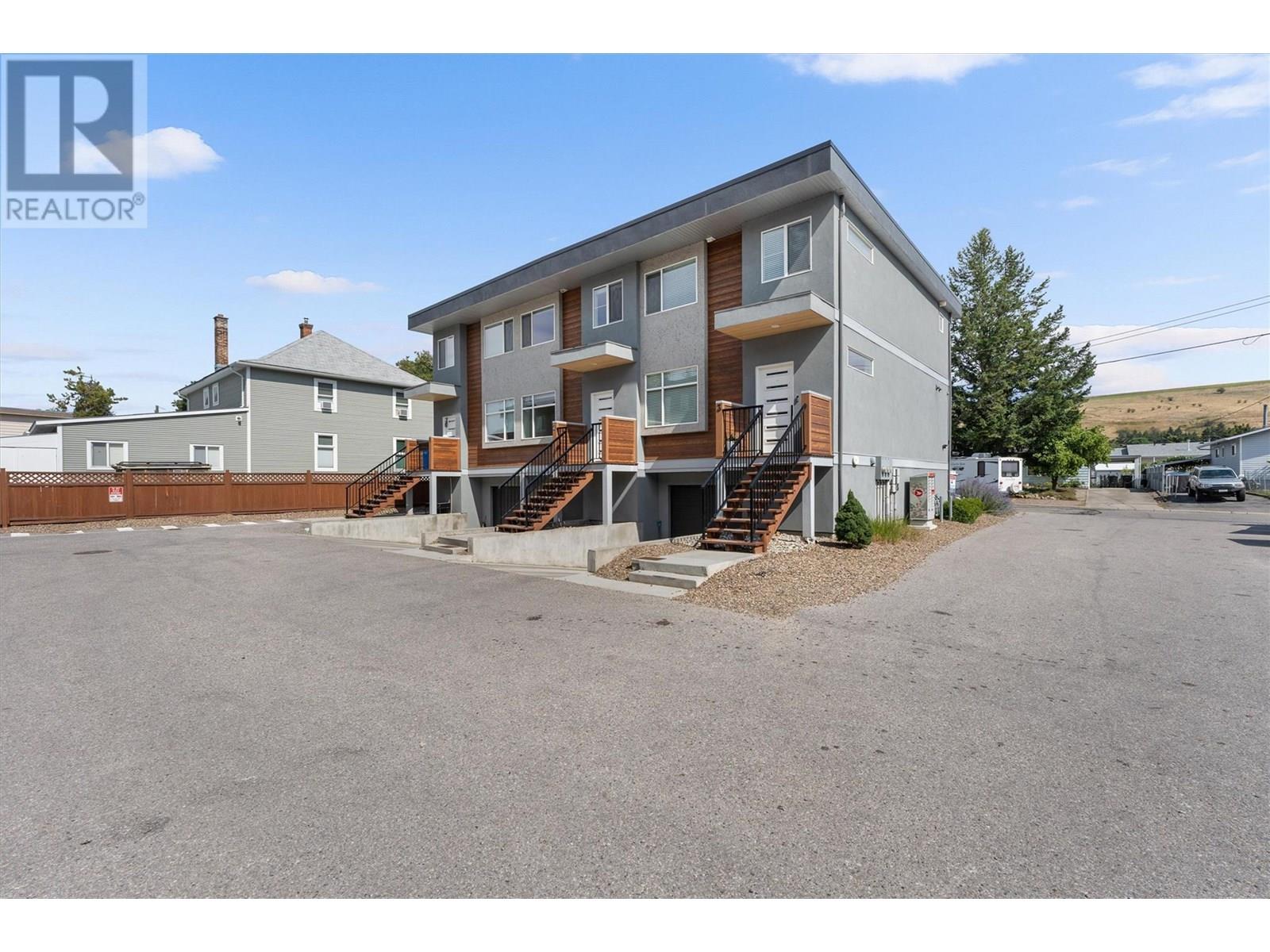 Photo 2 of 5400 Willow Drive Unit 2, Vernon BC