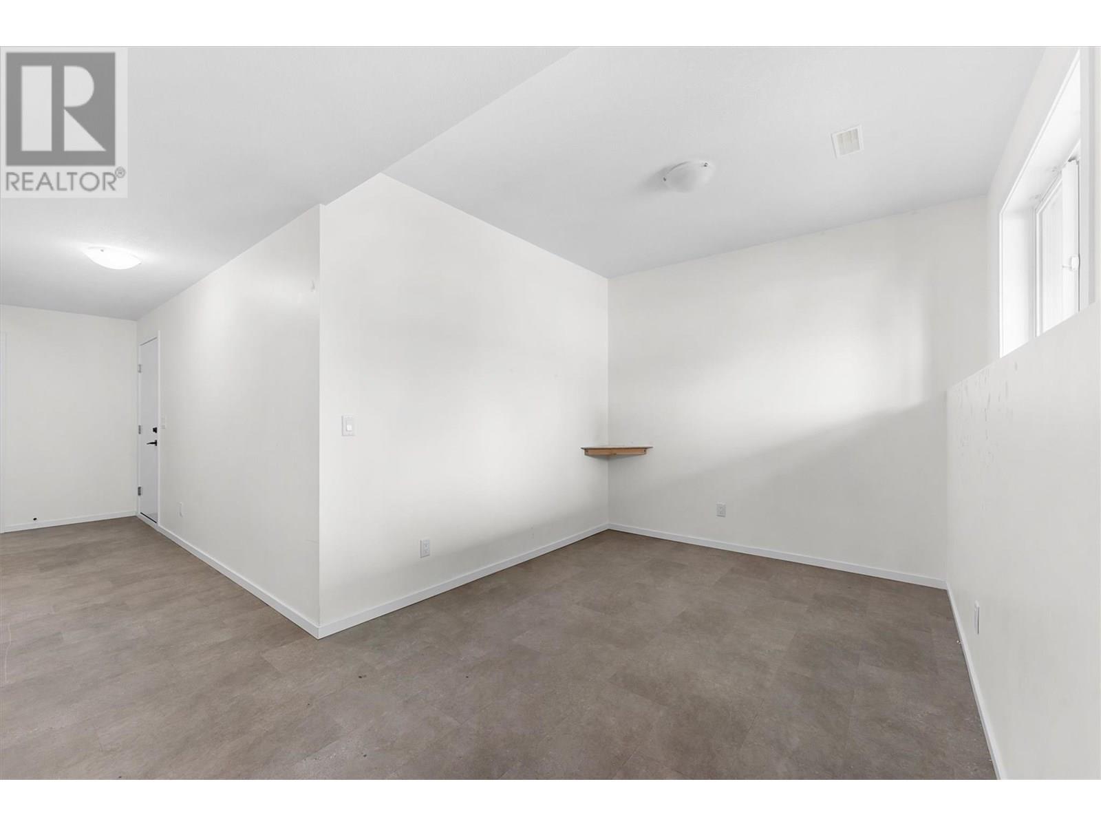 Photo 30 of 5400 Willow Drive Unit 2, Vernon BC
