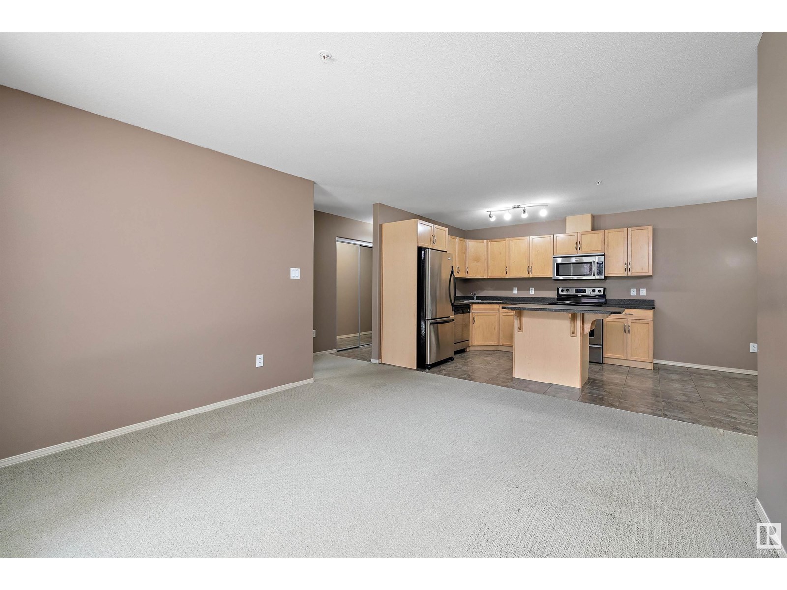 Photo 12 of 122 7909 71 St Nw, Edmonton AB
