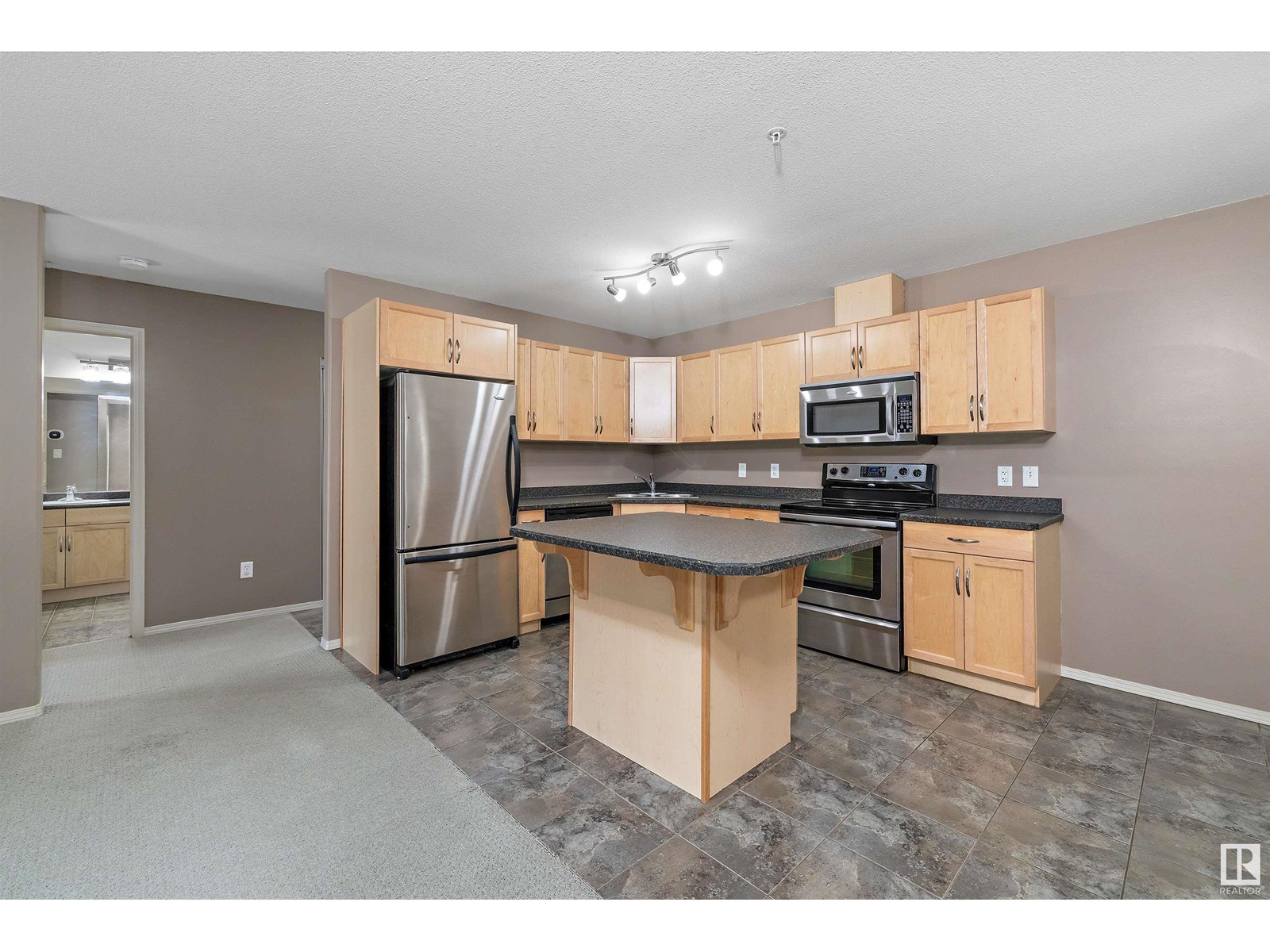 Photo 13 of 122 7909 71 St Nw, Edmonton AB