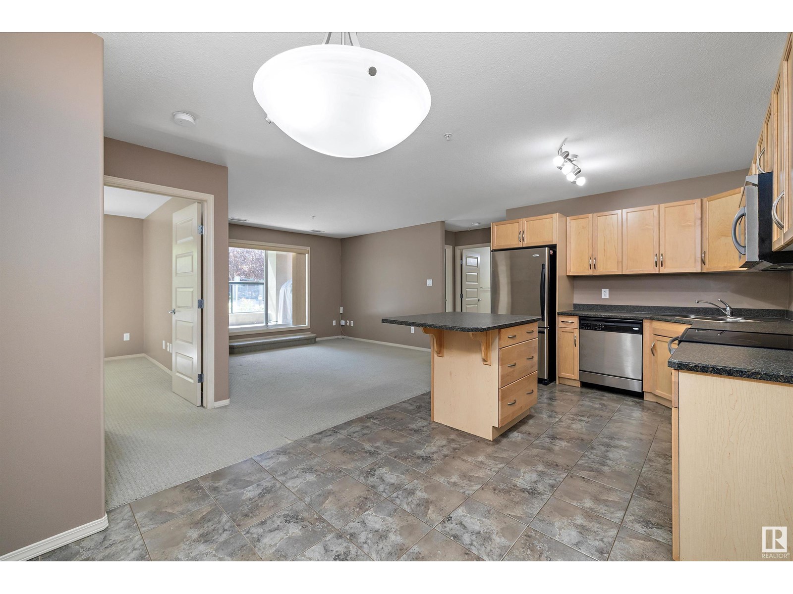 Photo 17 of 122 7909 71 St Nw, Edmonton AB