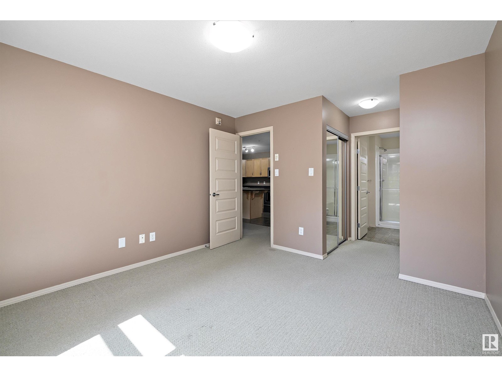 Photo 21 of 122 7909 71 St Nw, Edmonton AB