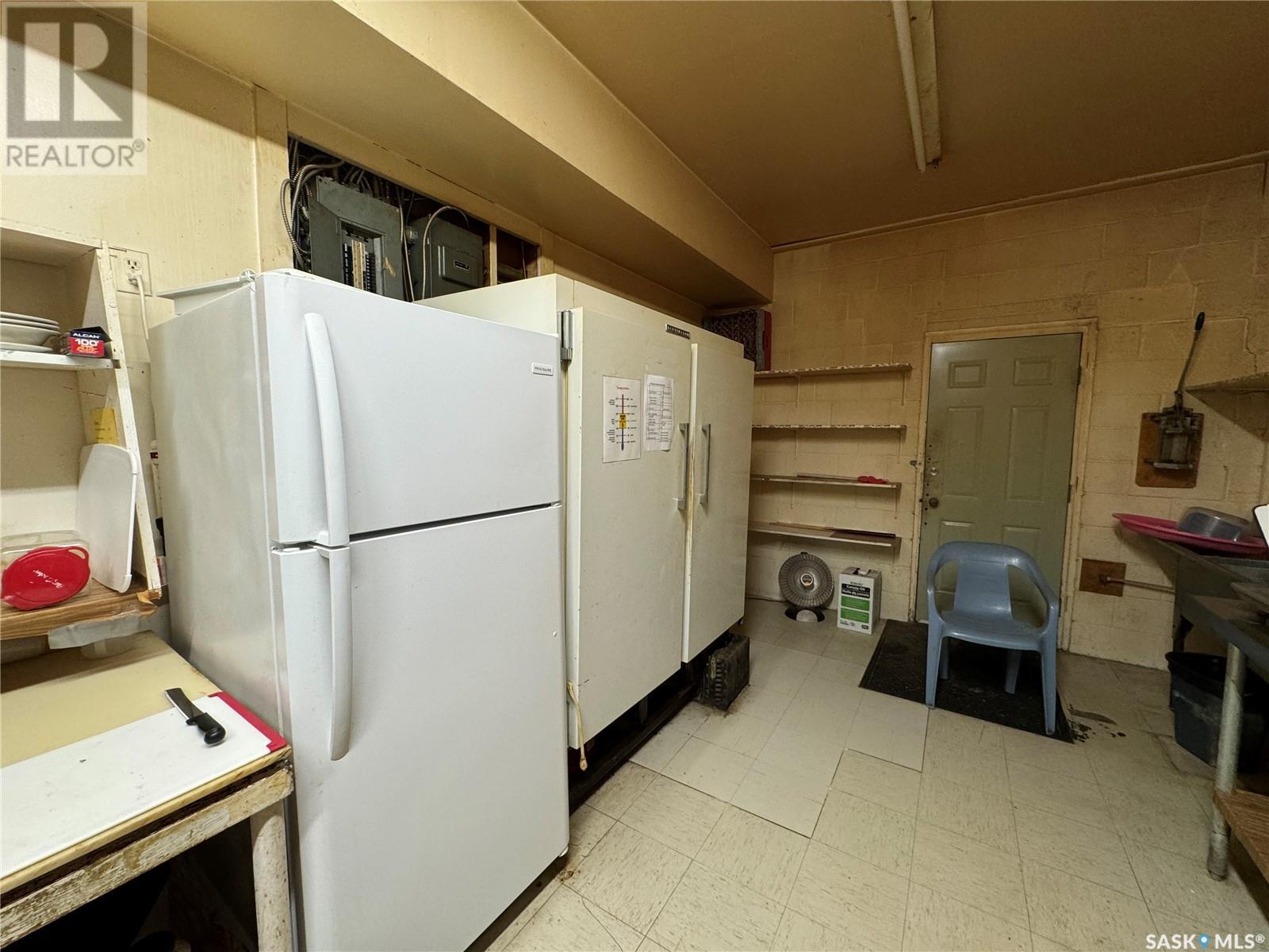 Photo 18 of 114 Centre Street, Coronach SK