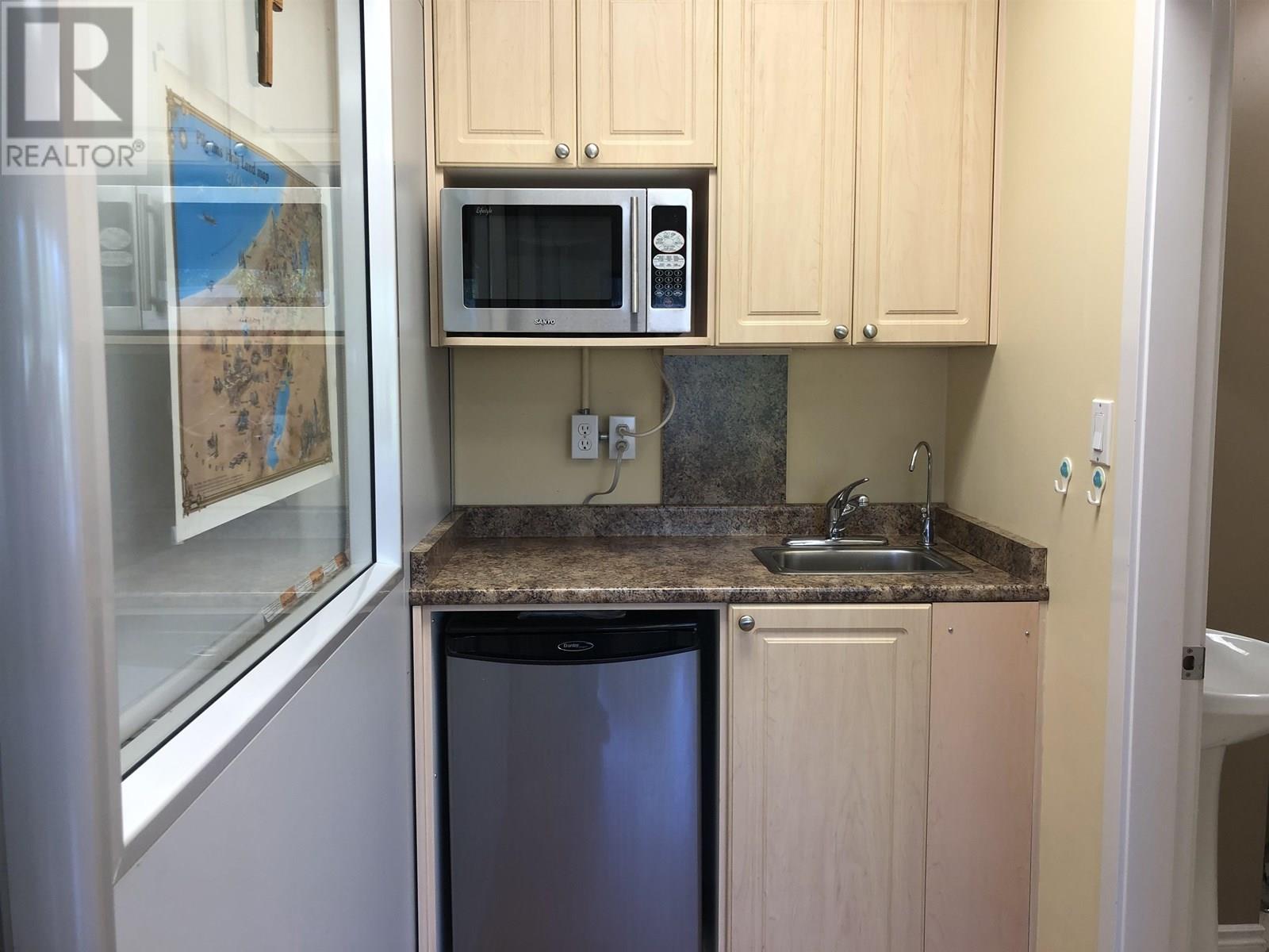 Photo 11 of 105 15100 Knox Way, Richmond BC