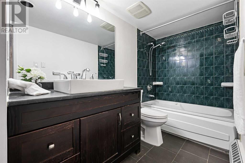Single Family House for Sale in    Avenue SE Downtown Commercial Core Calgary 