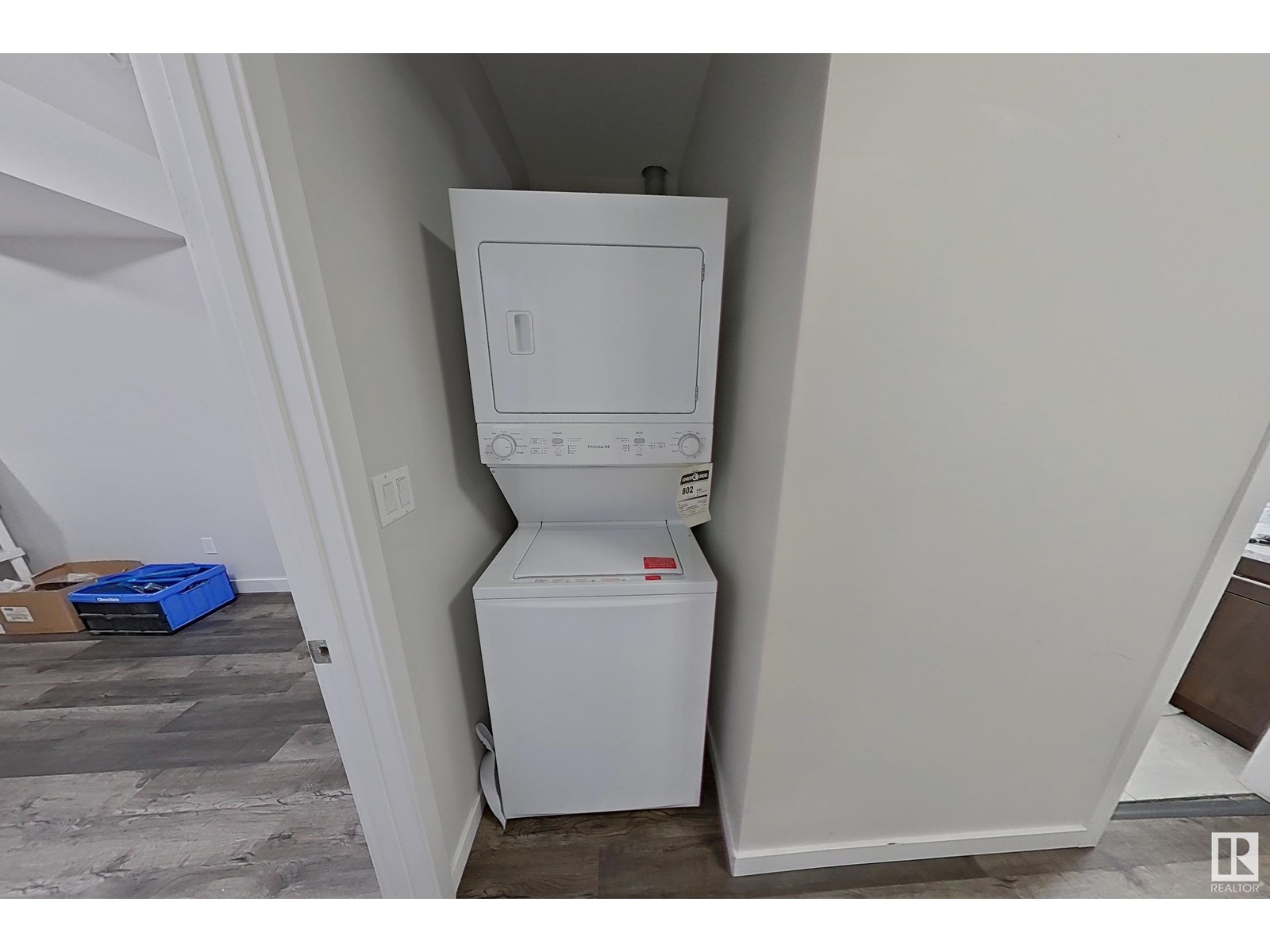 Photo 45 of 5121 1 B Av Sw, Edmonton AB