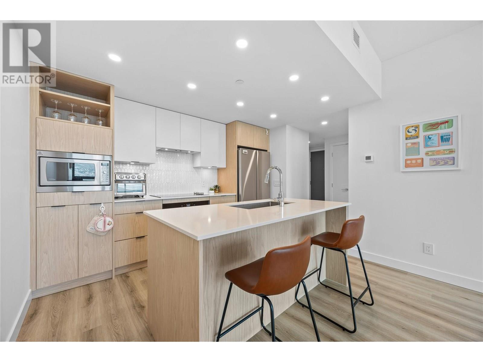 Photo 2 of 1488 Bertram Street Unit 3201, Kelowna BC
