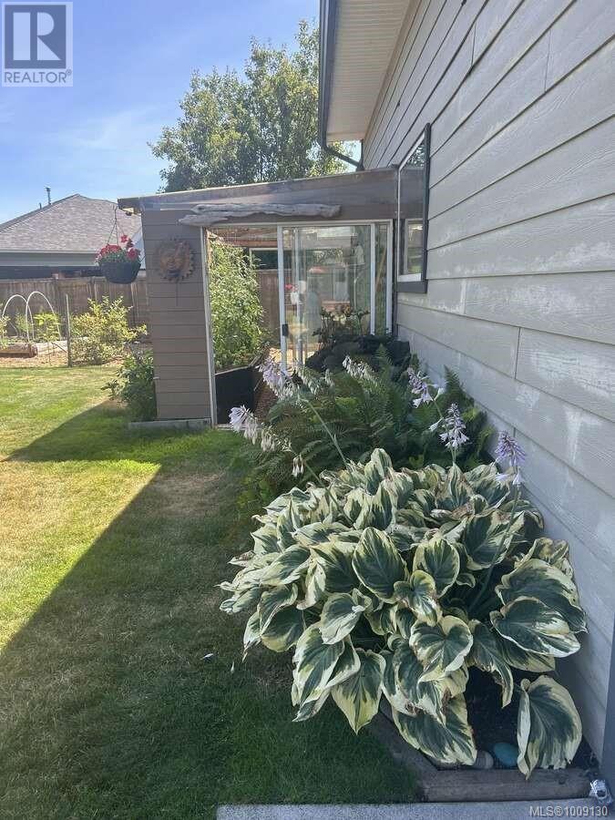 Photo 35 of 103 Oregon Rd, Campbell River BC