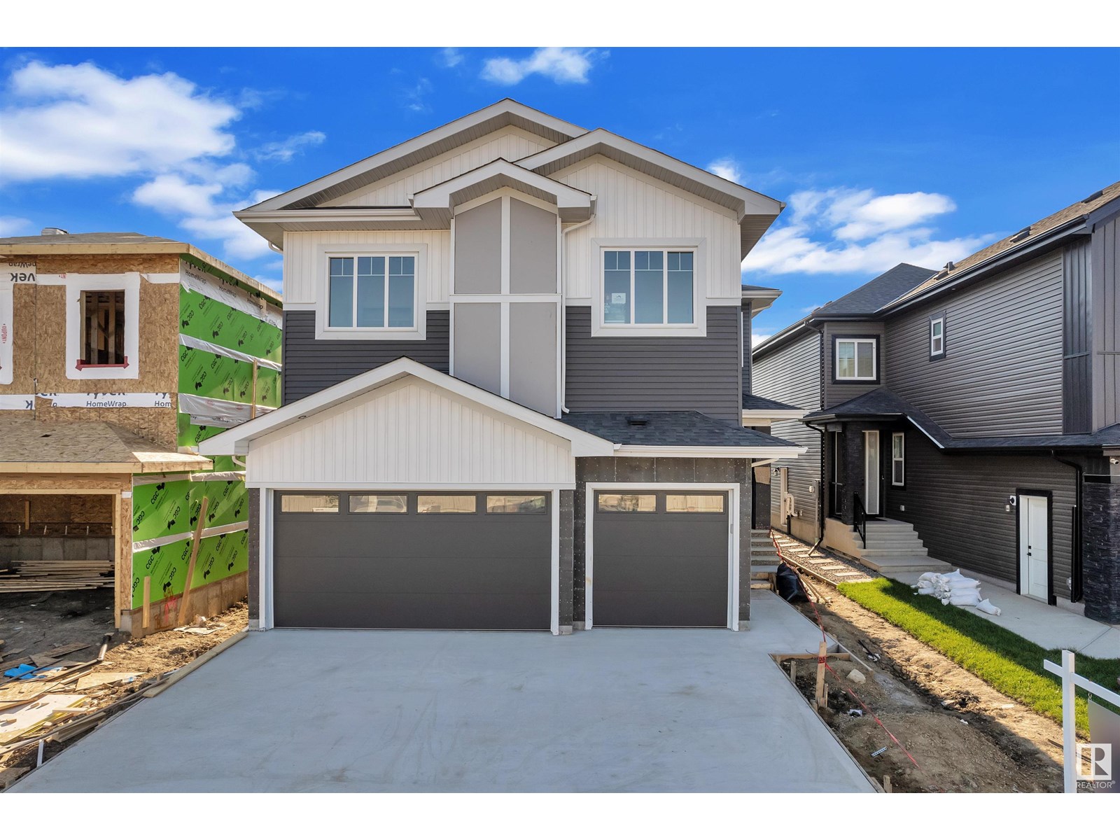 Photo 2 of 4008 40 St, Beaumont AB