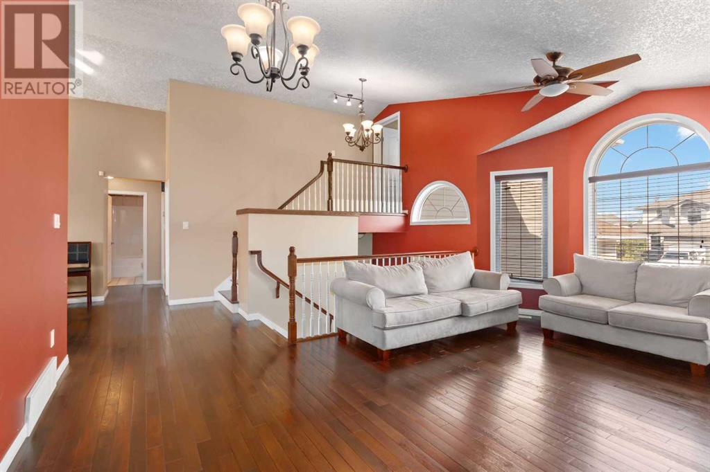 Photo 4 of 197 Pliska Crescent, Fort Mcmurray AB