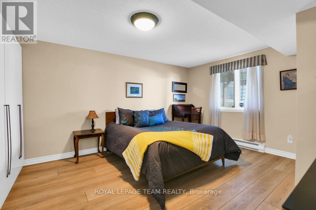 Photo 10 of 1581 Belleterre Street, Ottawa ON