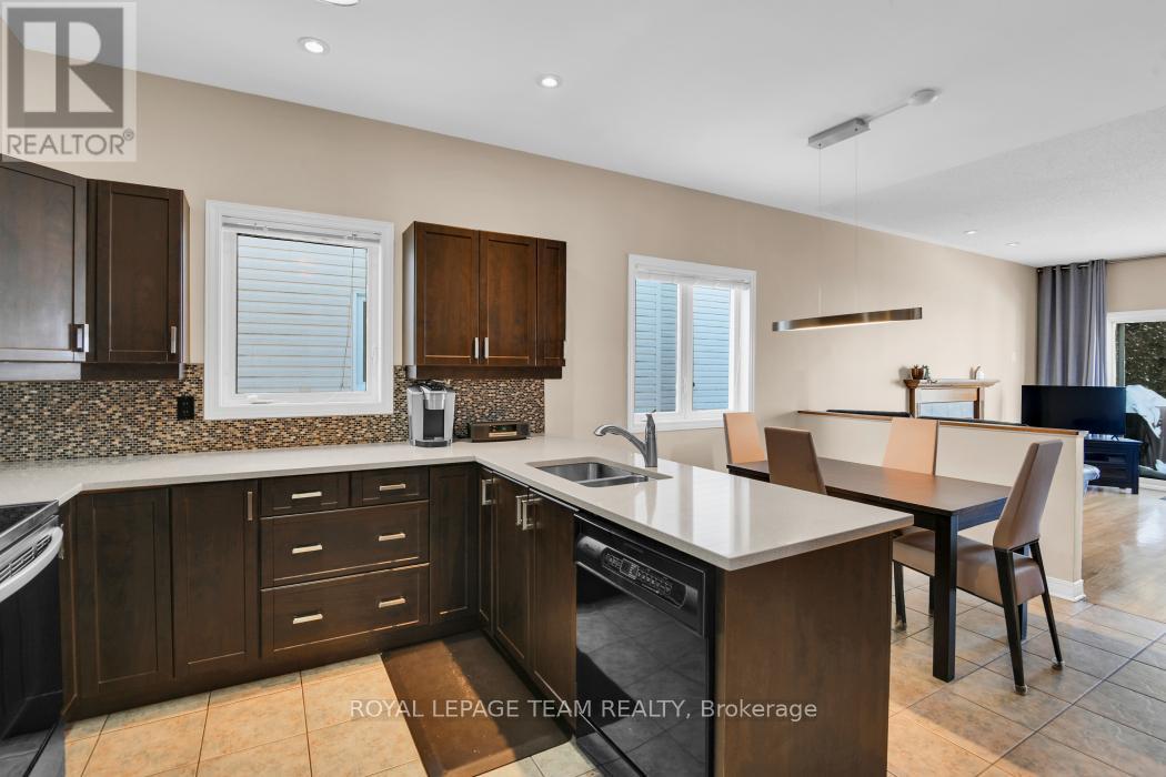 Photo 14 of 1581 Belleterre Street, Ottawa ON