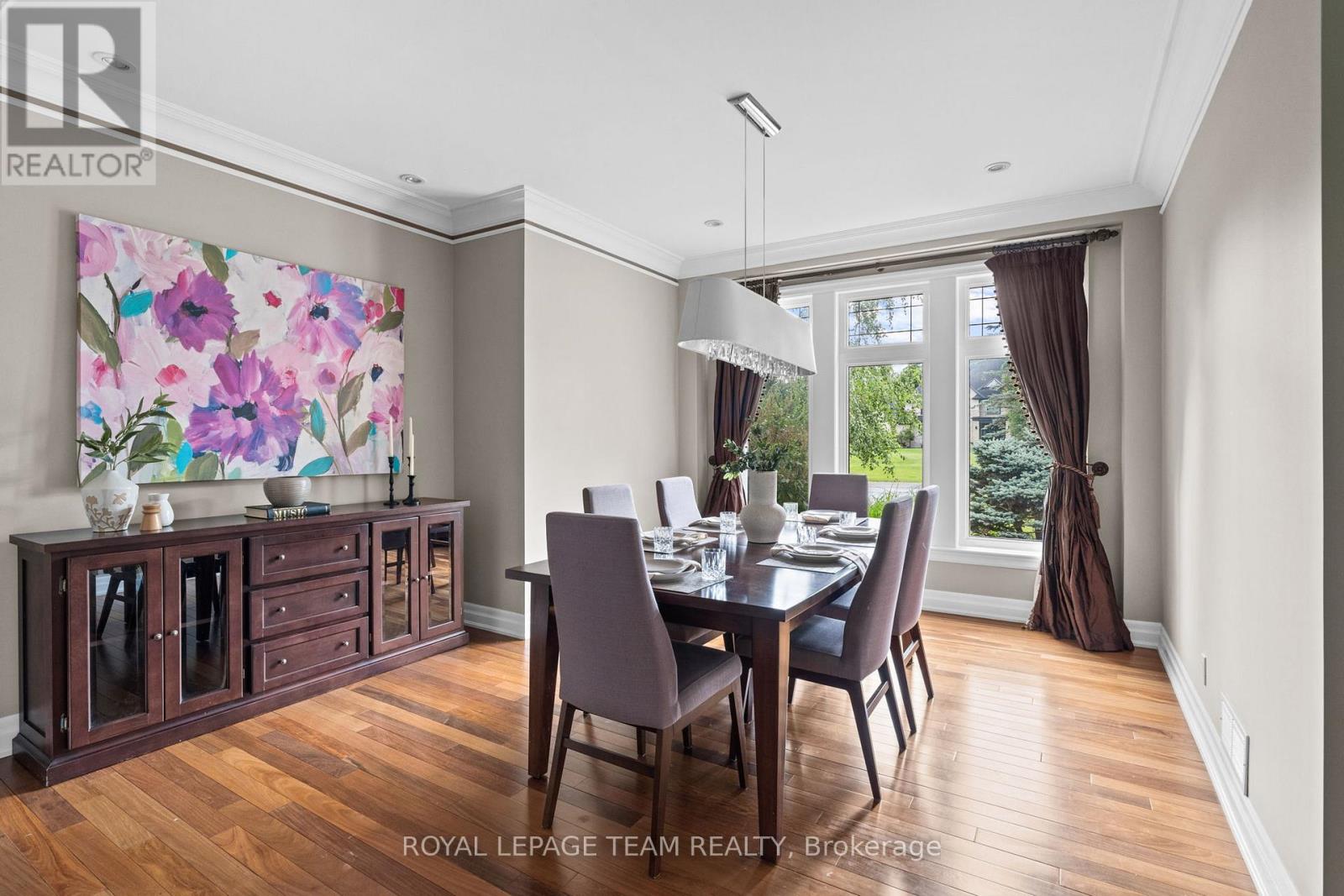 Photo 1 of 5811 Longhearth Way, Ottawa ON