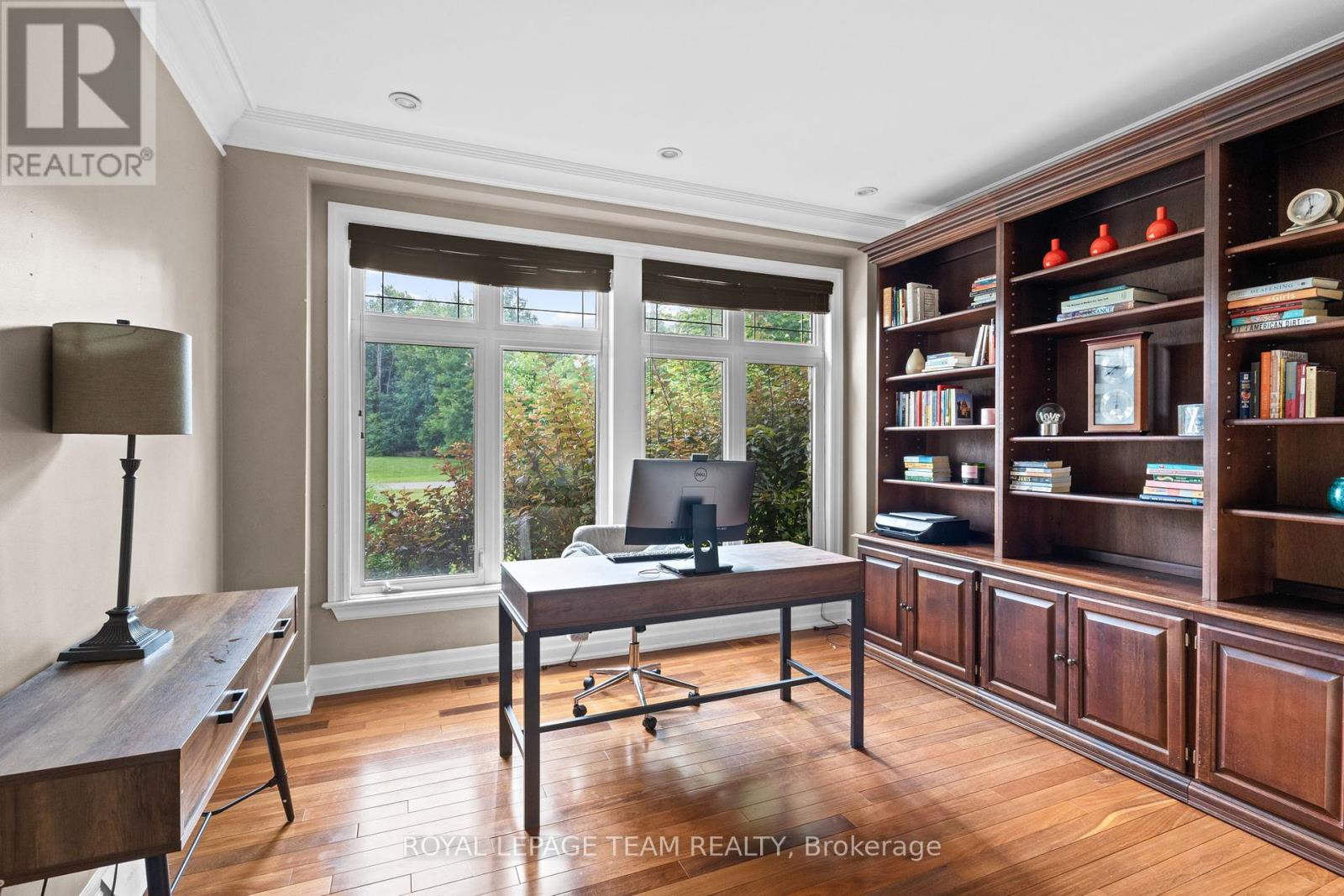 Photo 12 of 5811 Longhearth Way, Ottawa ON