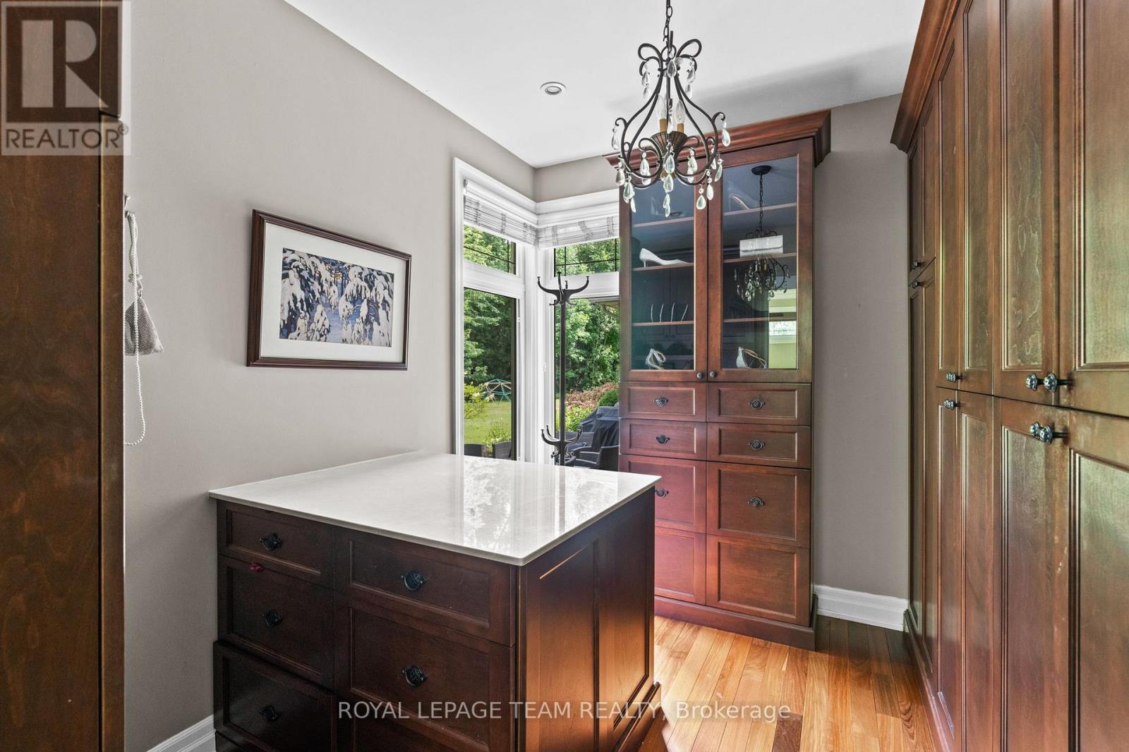 Photo 14 of 5811 Longhearth Way, Ottawa ON