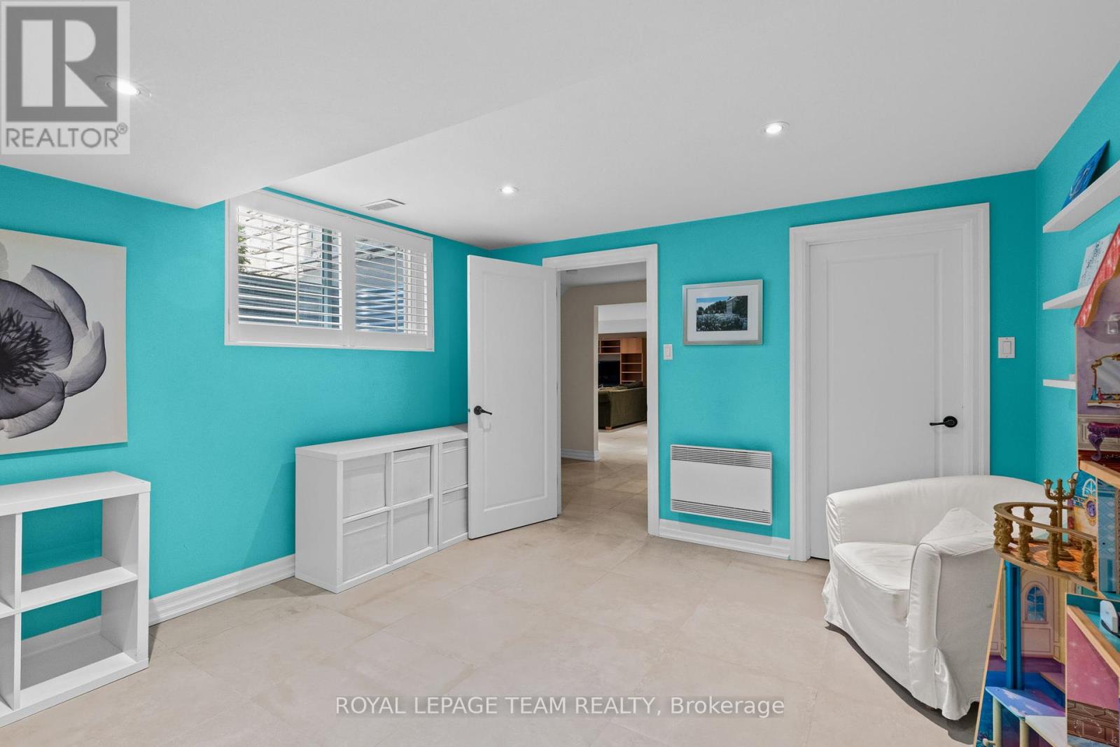 Photo 9 of 5811 Longhearth Way, Ottawa ON