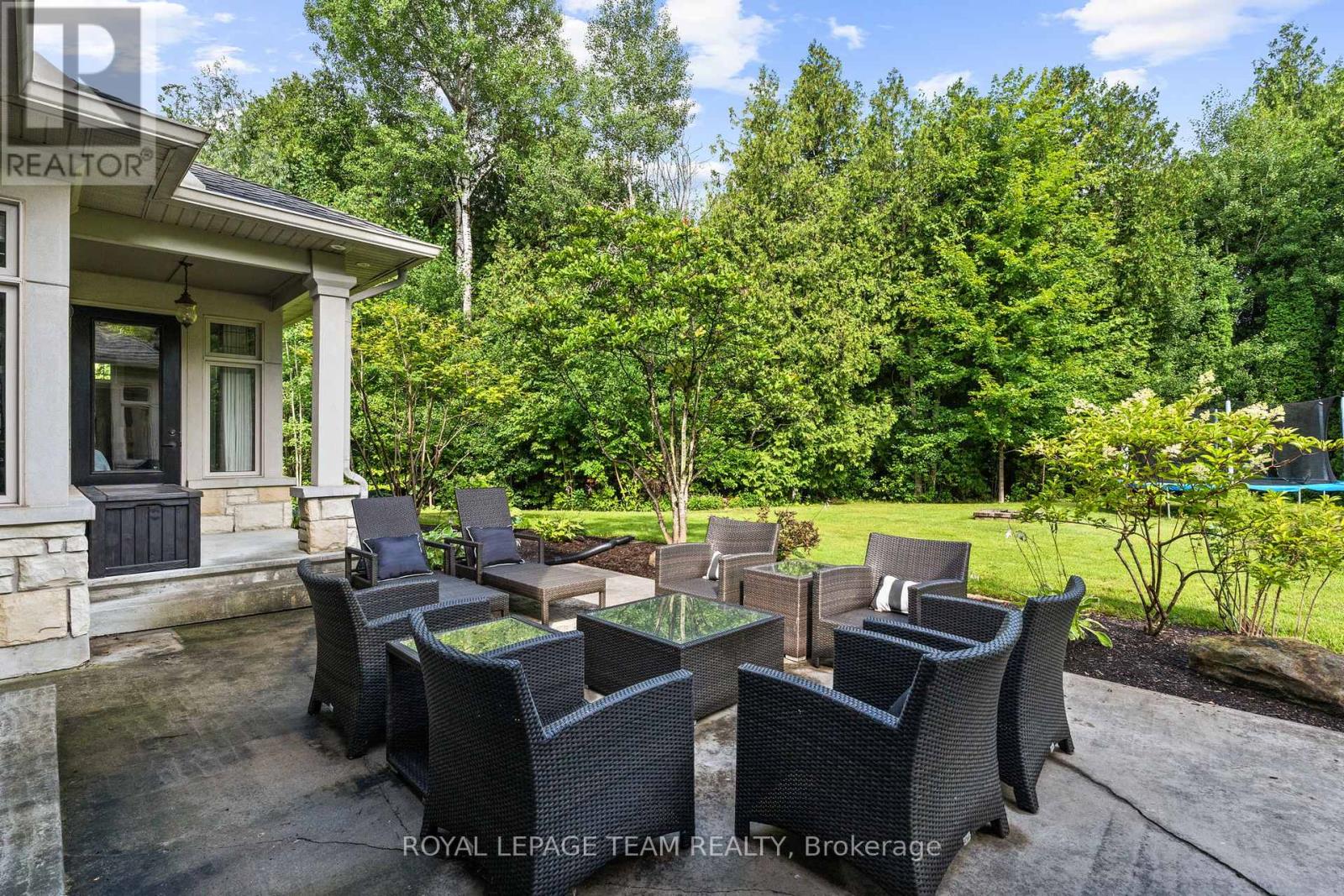 Photo 30 of 5811 Longhearth Way, Ottawa ON