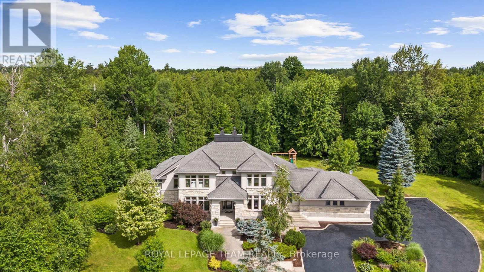 Photo 25 of 5811 Longhearth Way, Ottawa ON