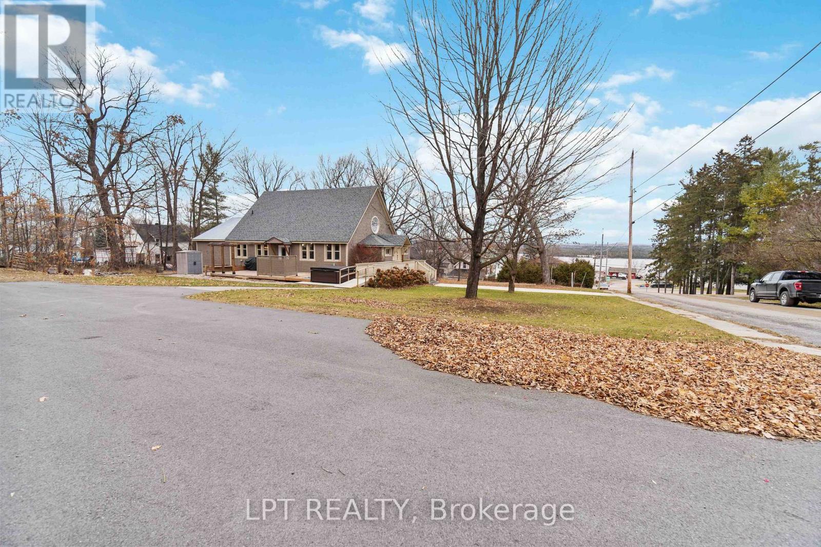 Photo 2 of 26 Charbonneau Street, Mcnab Braeside ON
