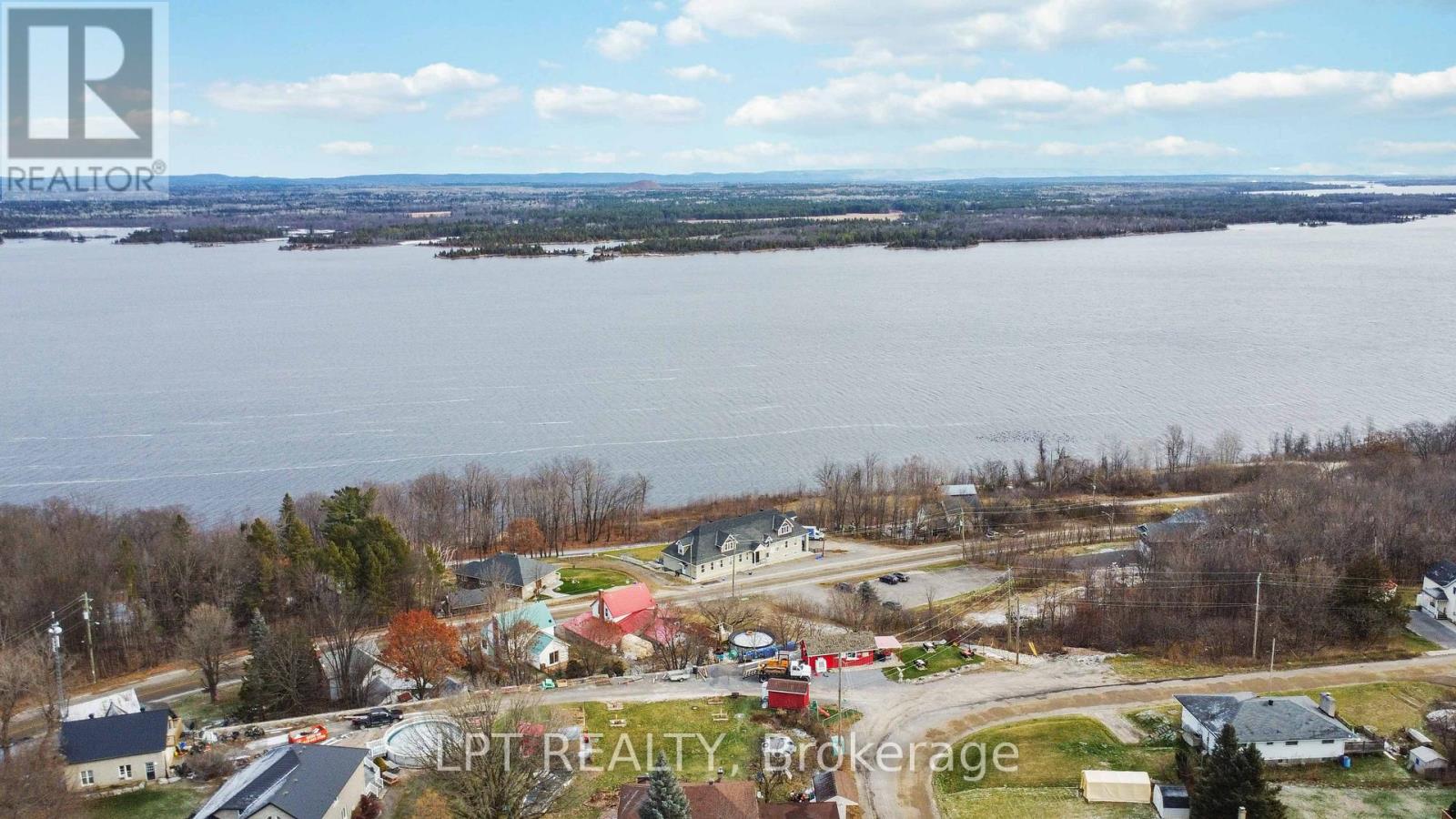 Photo 41 of 26 Charbonneau Street, Mcnab Braeside ON