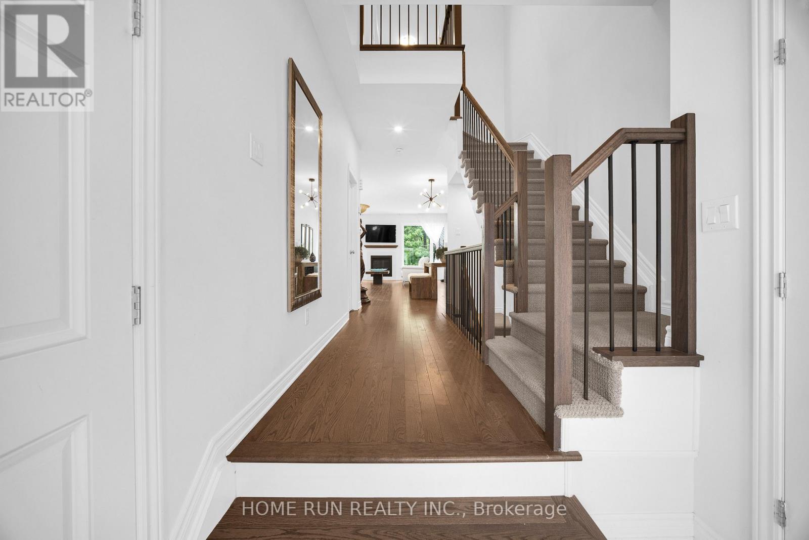 Photo 5 of 1016 Eider Street, Ottawa ON