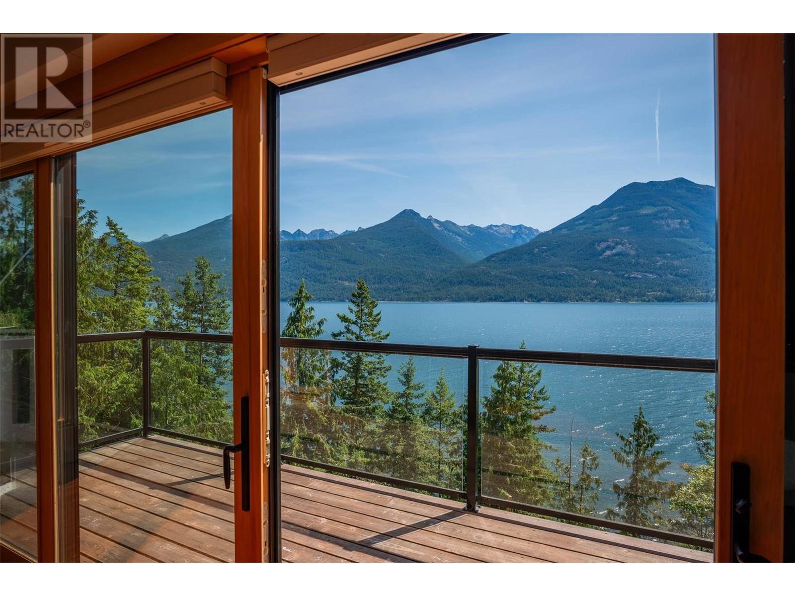 5336 Amundsen Road, Kaslo