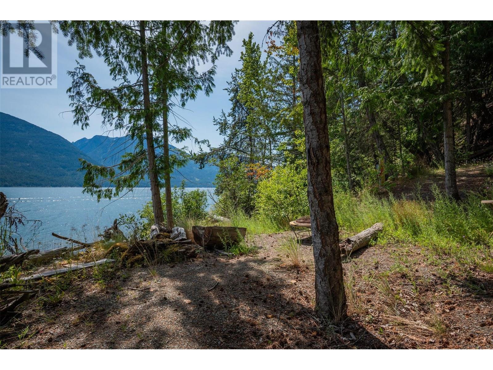 5336 Amundsen Road, Kaslo