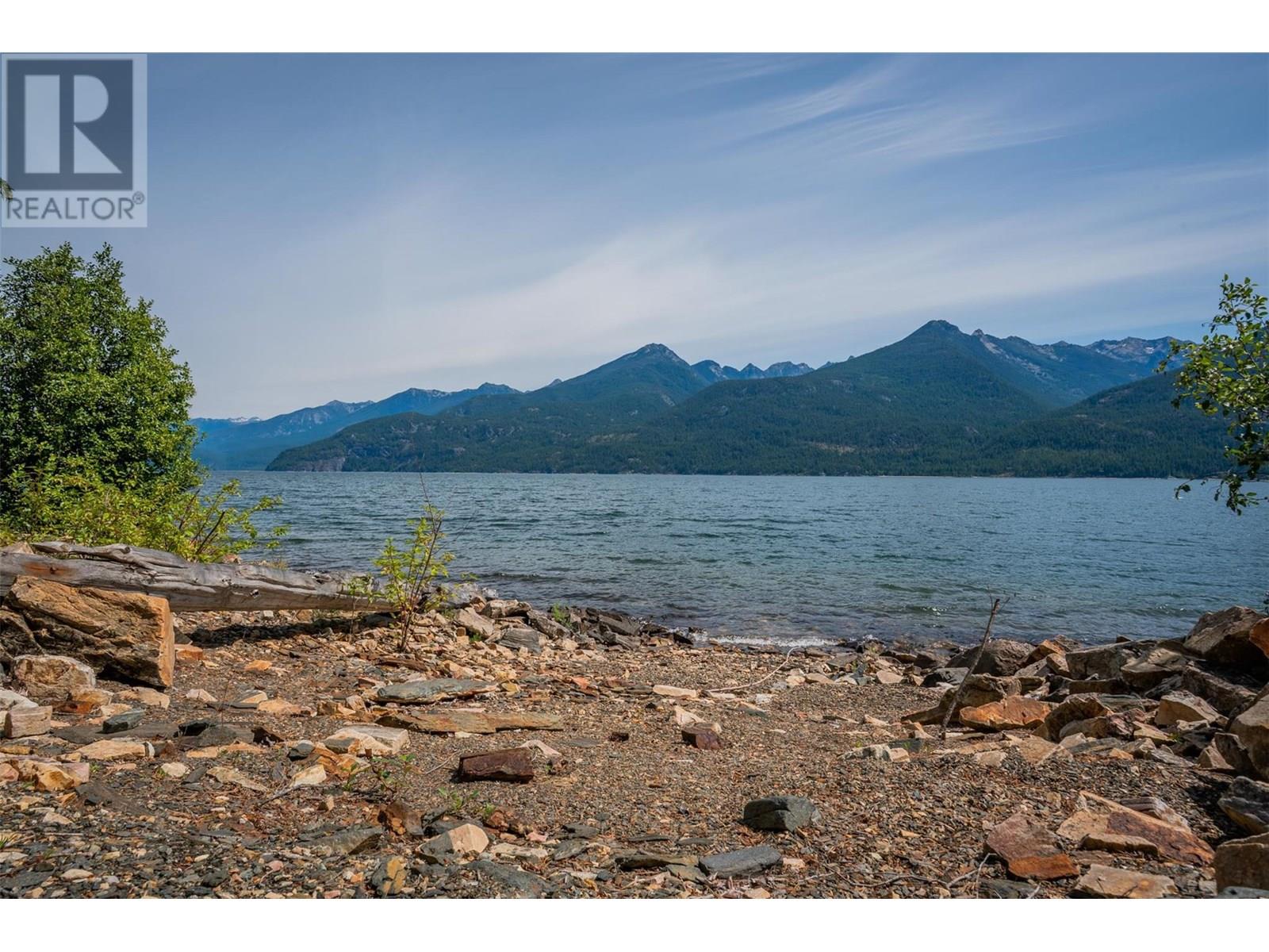 5336 Amundsen Road, Kaslo