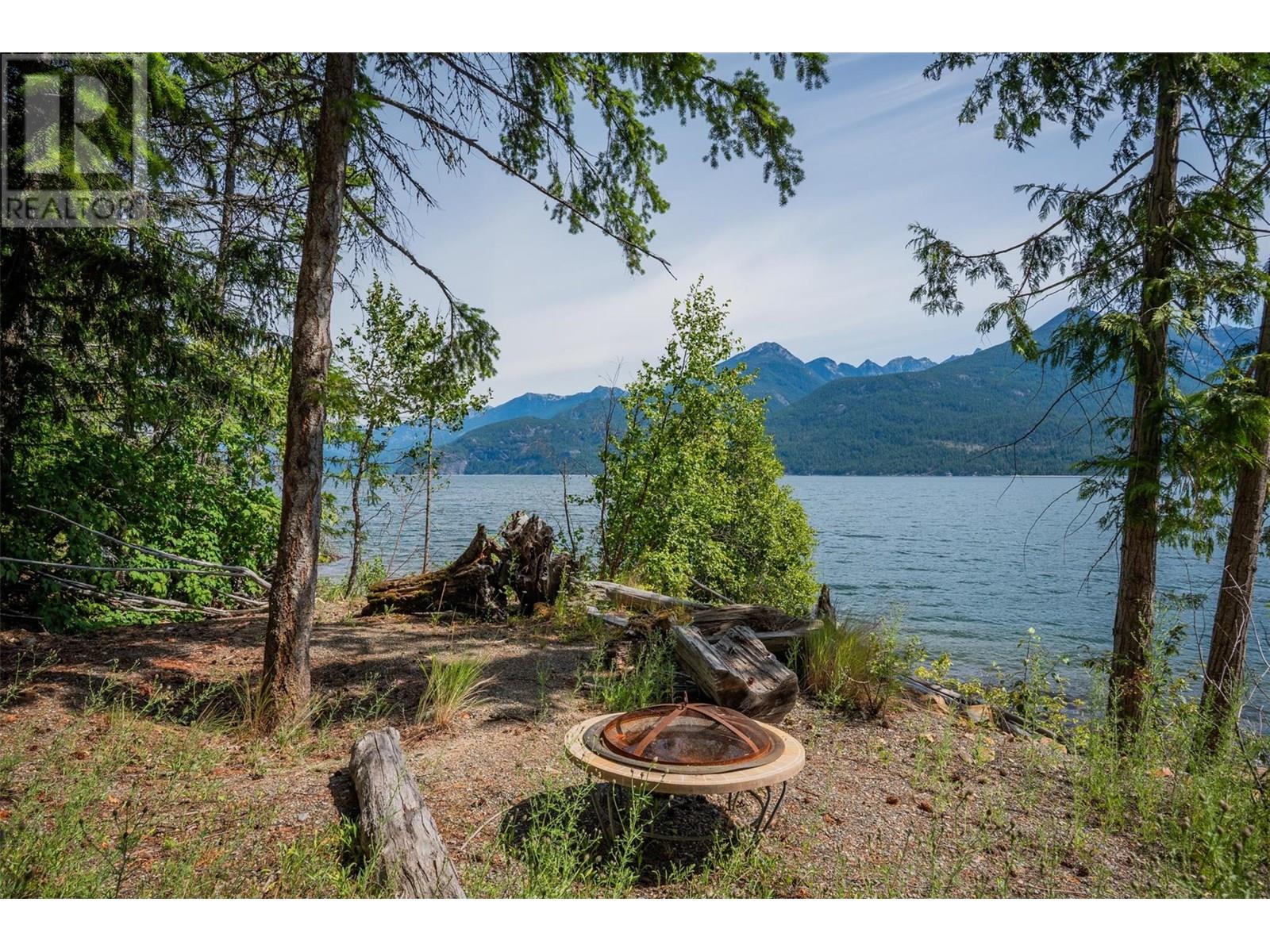5336 Amundsen Road, Kaslo