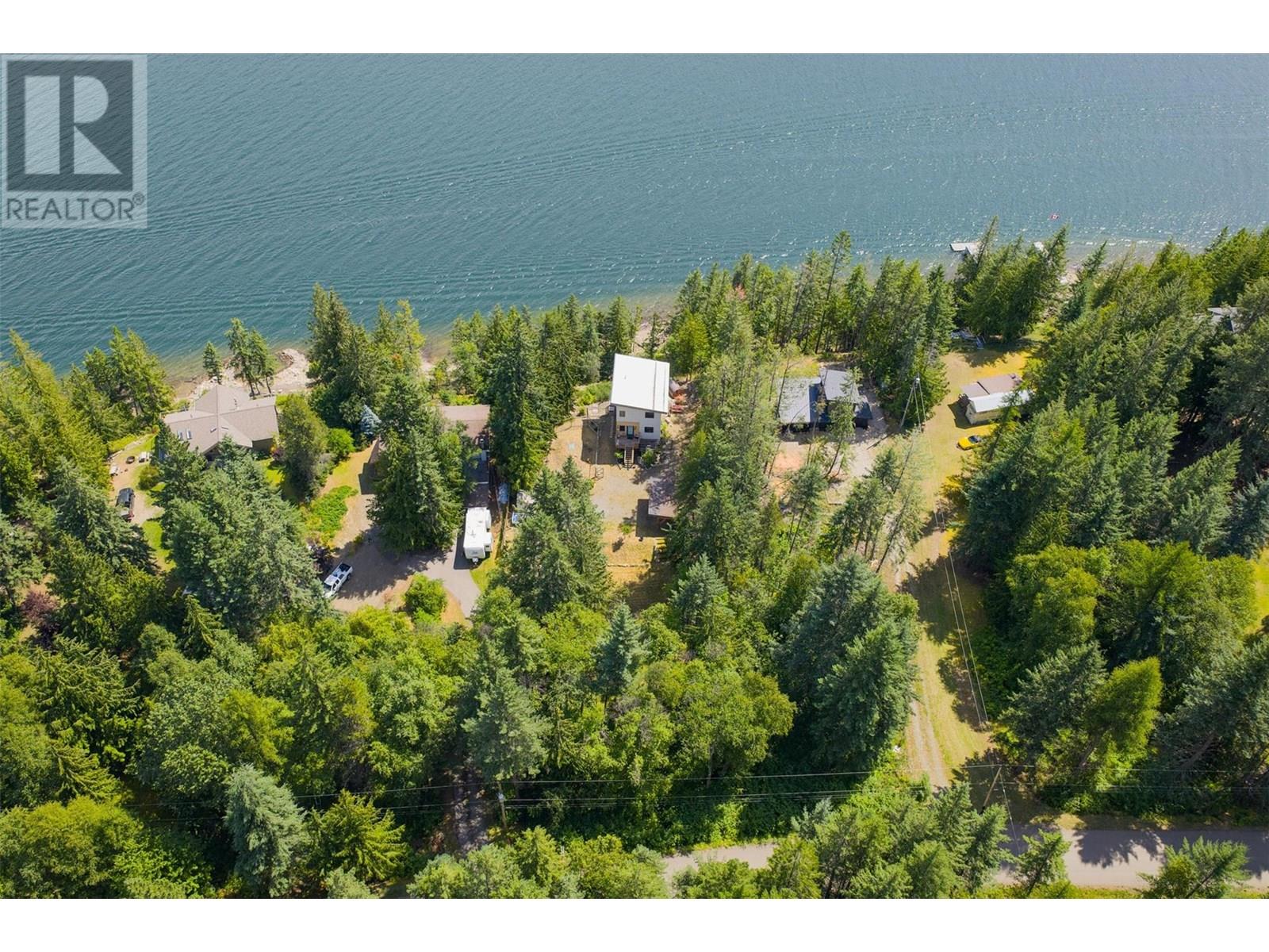 5336 Amundsen Road, Kaslo
