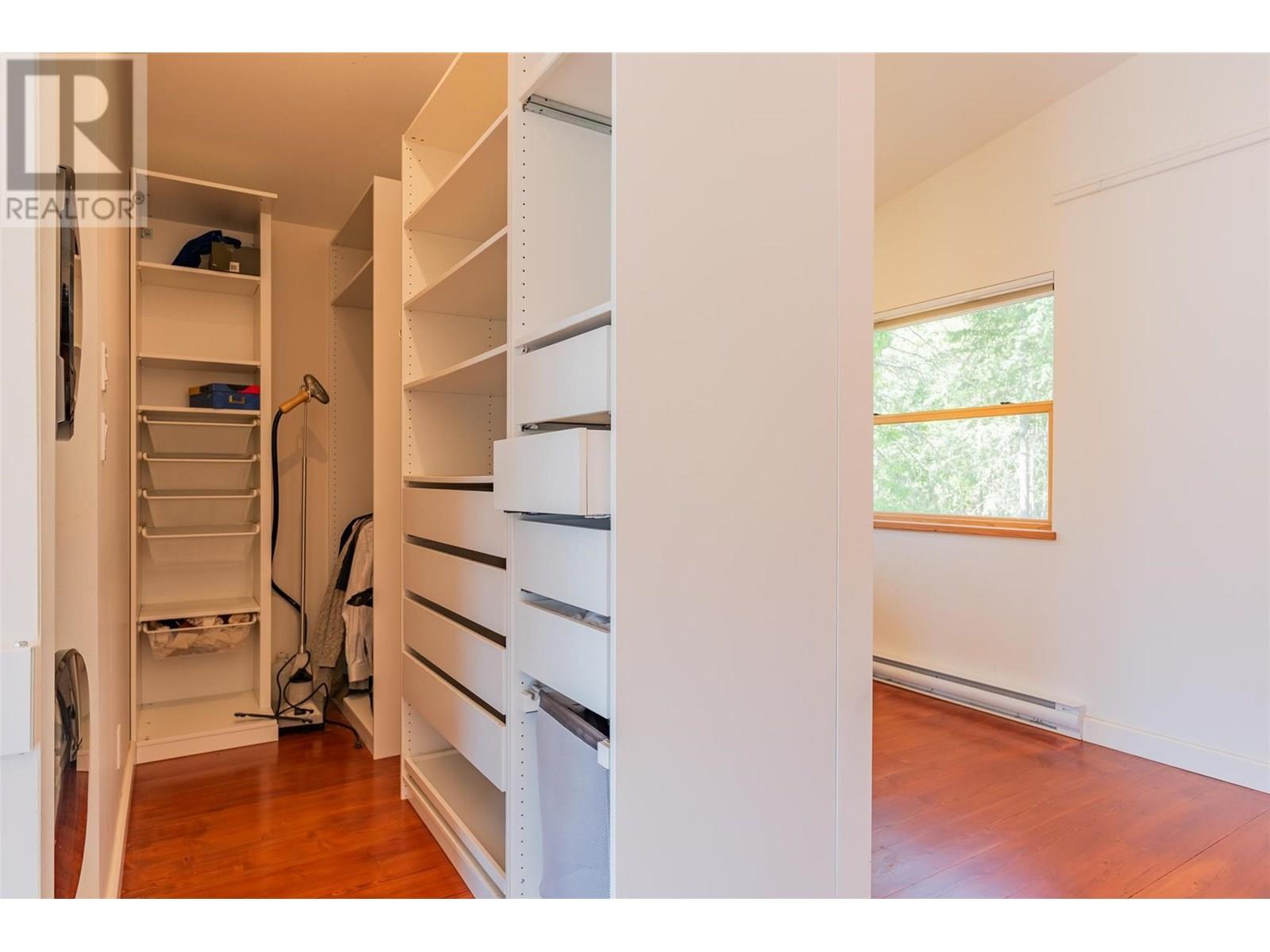 5336 Amundsen Road, Kaslo