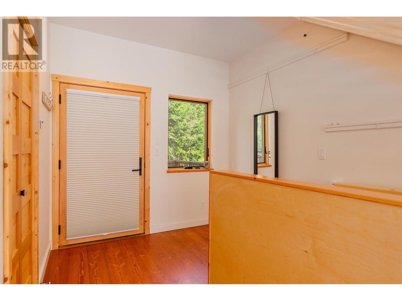 5336 Amundsen Road, Kaslo