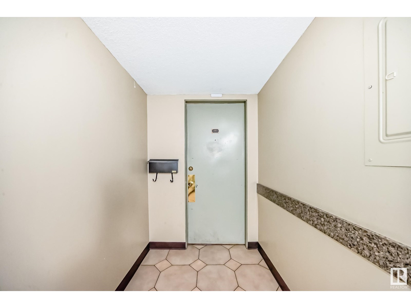 Photo 15 of 101 9737 112 St Nw, Edmonton AB