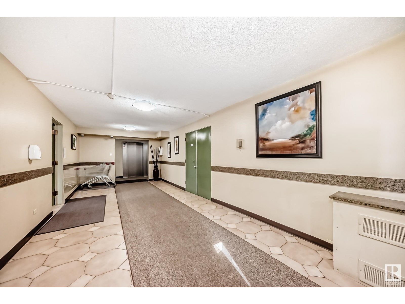 Photo 53 of 101 9737 112 St Nw, Edmonton AB