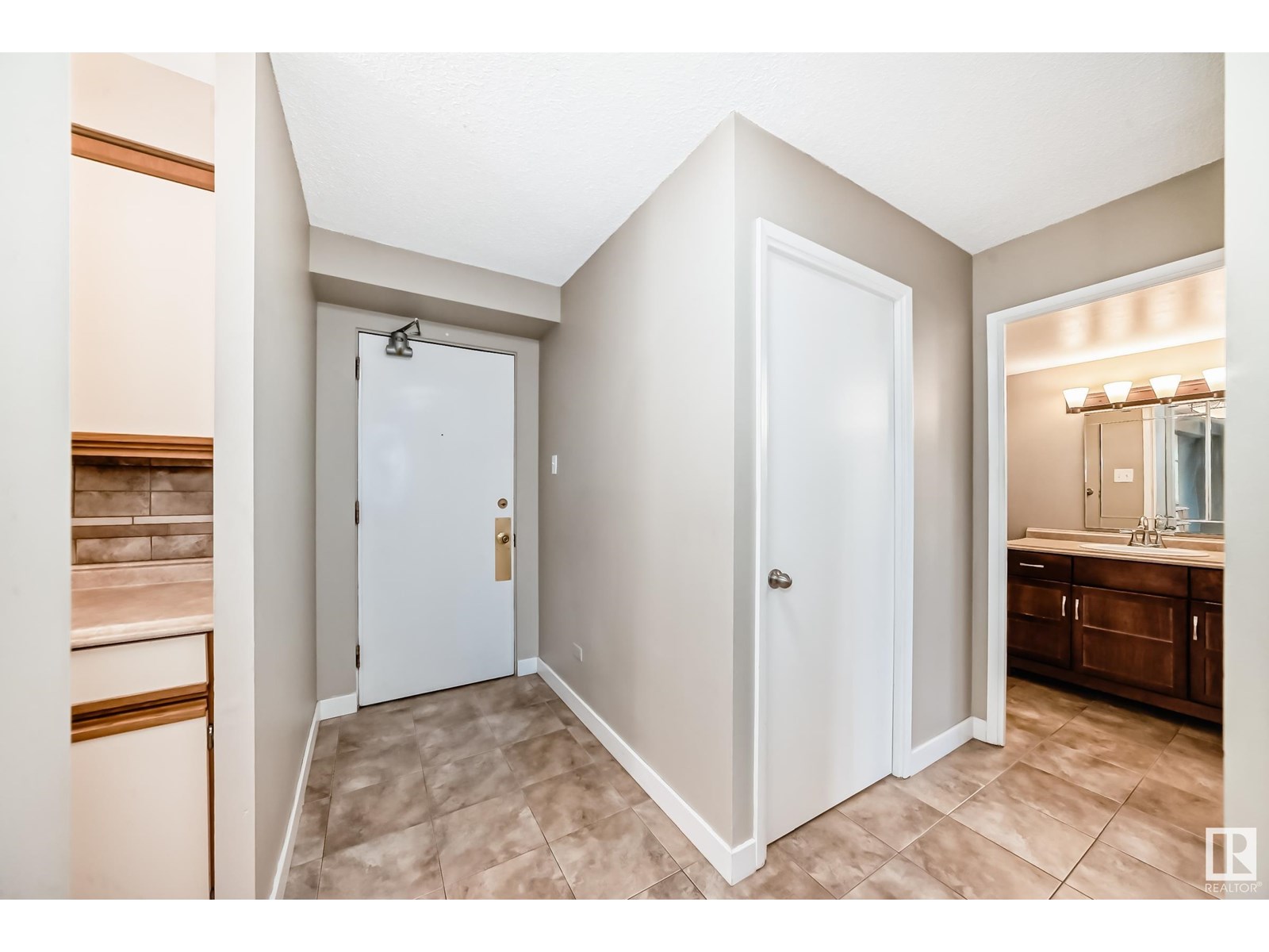 Photo 31 of 101 9737 112 St Nw, Edmonton AB