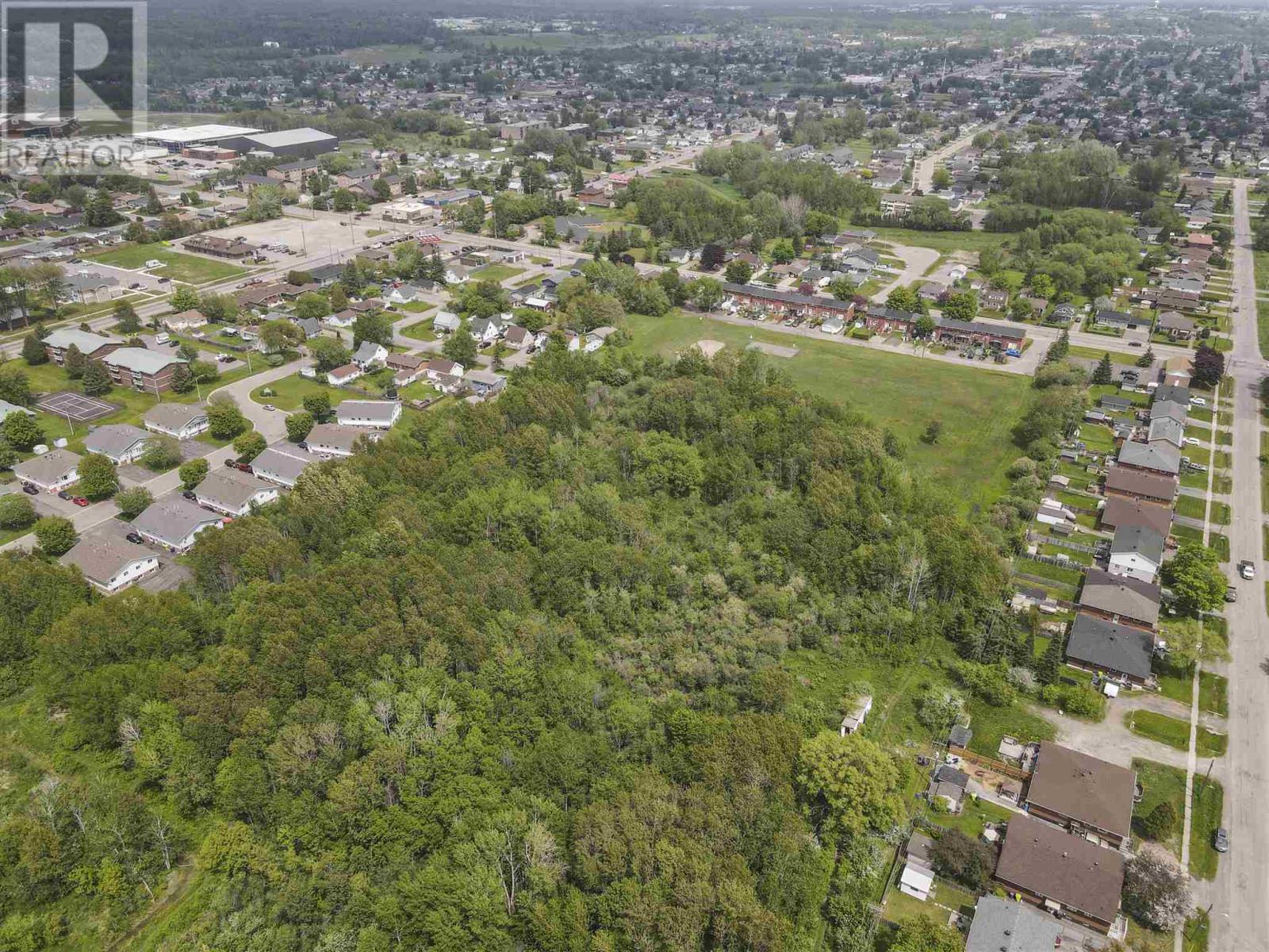 Photo 6 of 375 Spadina Ave, Sault Ste Marie ON