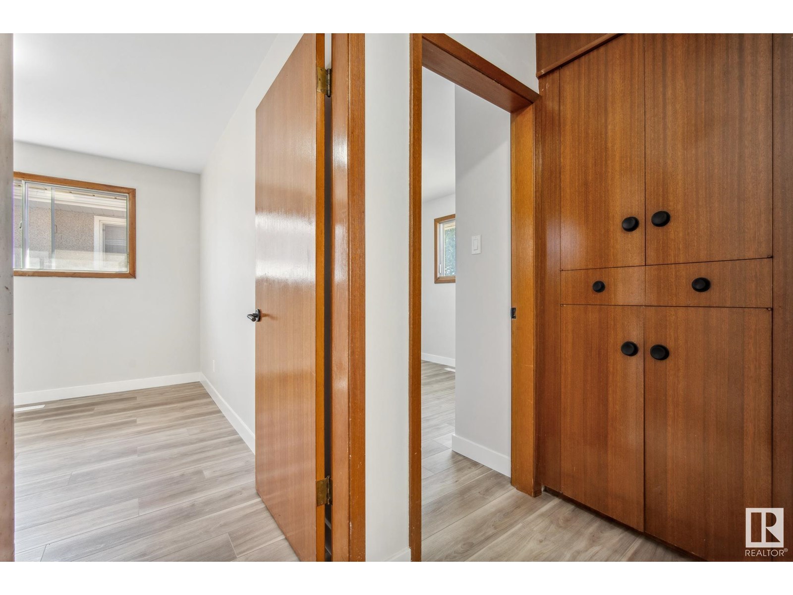 Photo 20 of 6007 95 Av Nw, Edmonton AB