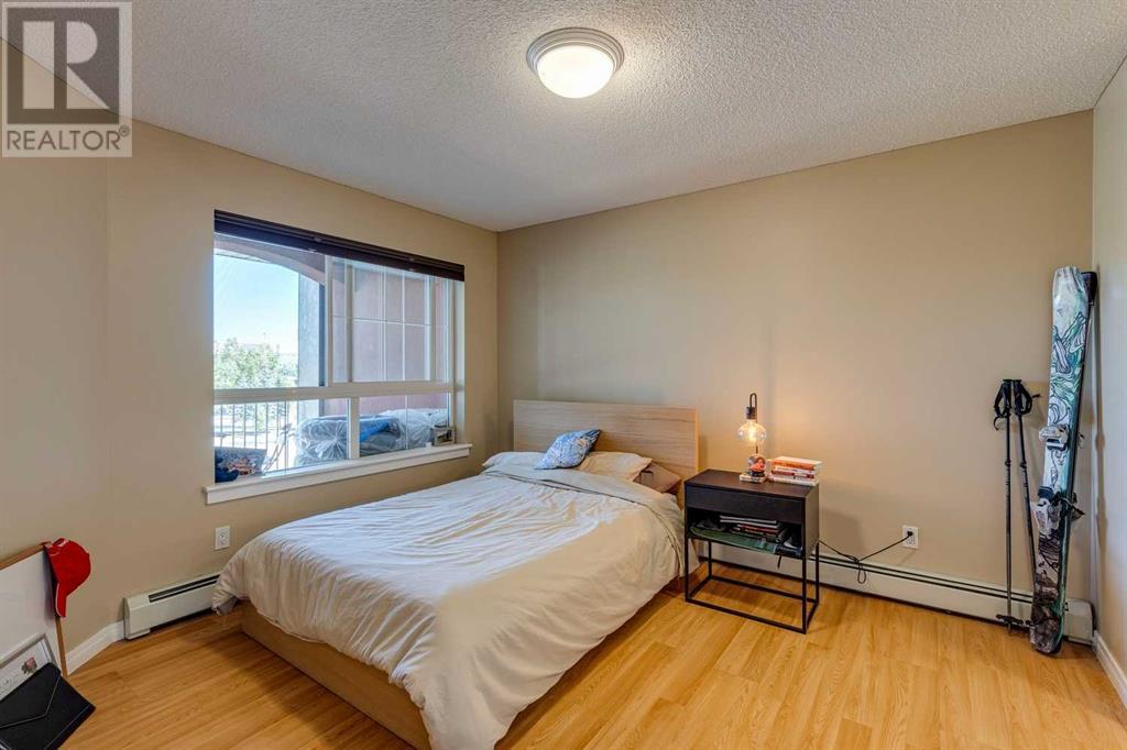 Single Family House for Sale in   Richard Place SW Lincoln Park Calgary 