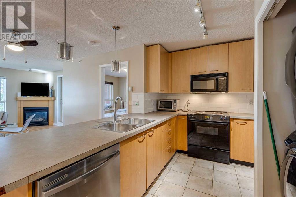 Single Family House for Sale in   Richard Place SW Lincoln Park Calgary 