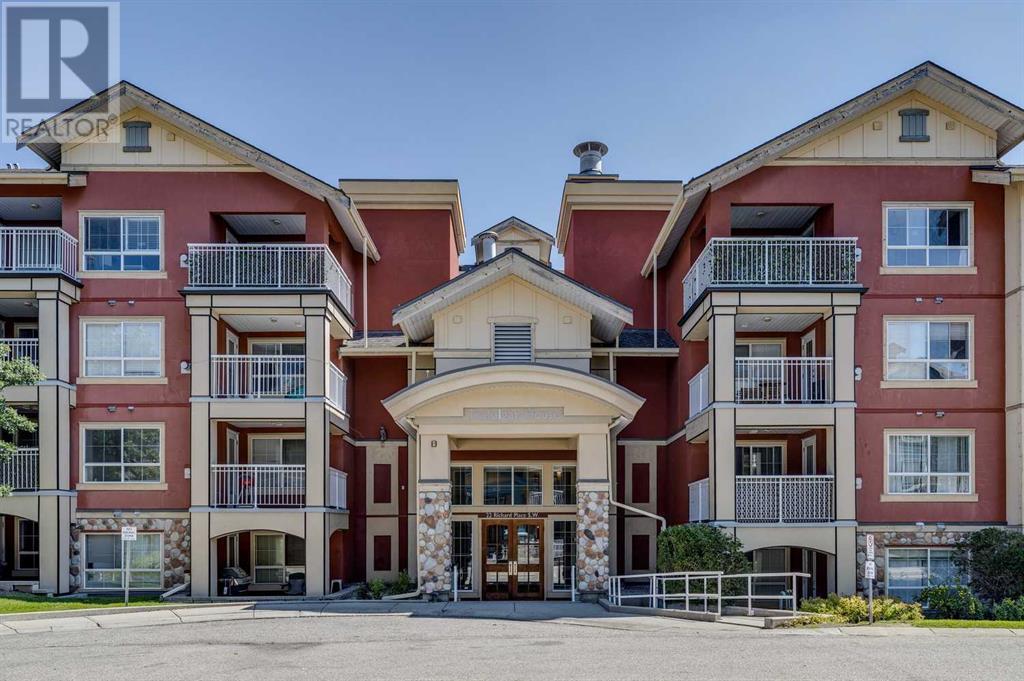 Single Family House for Sale in   Richard Place SW Lincoln Park Calgary 