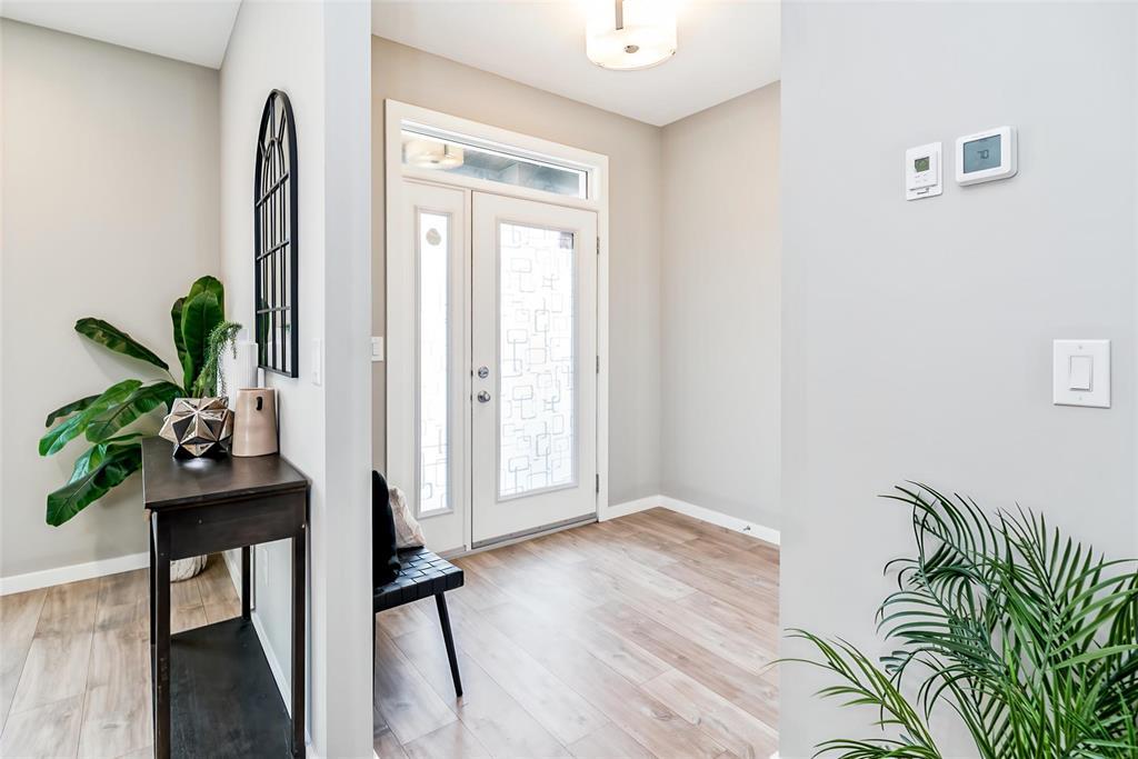 Photo 5 of 275 Robert Bockstael Drive, Winnipeg MB